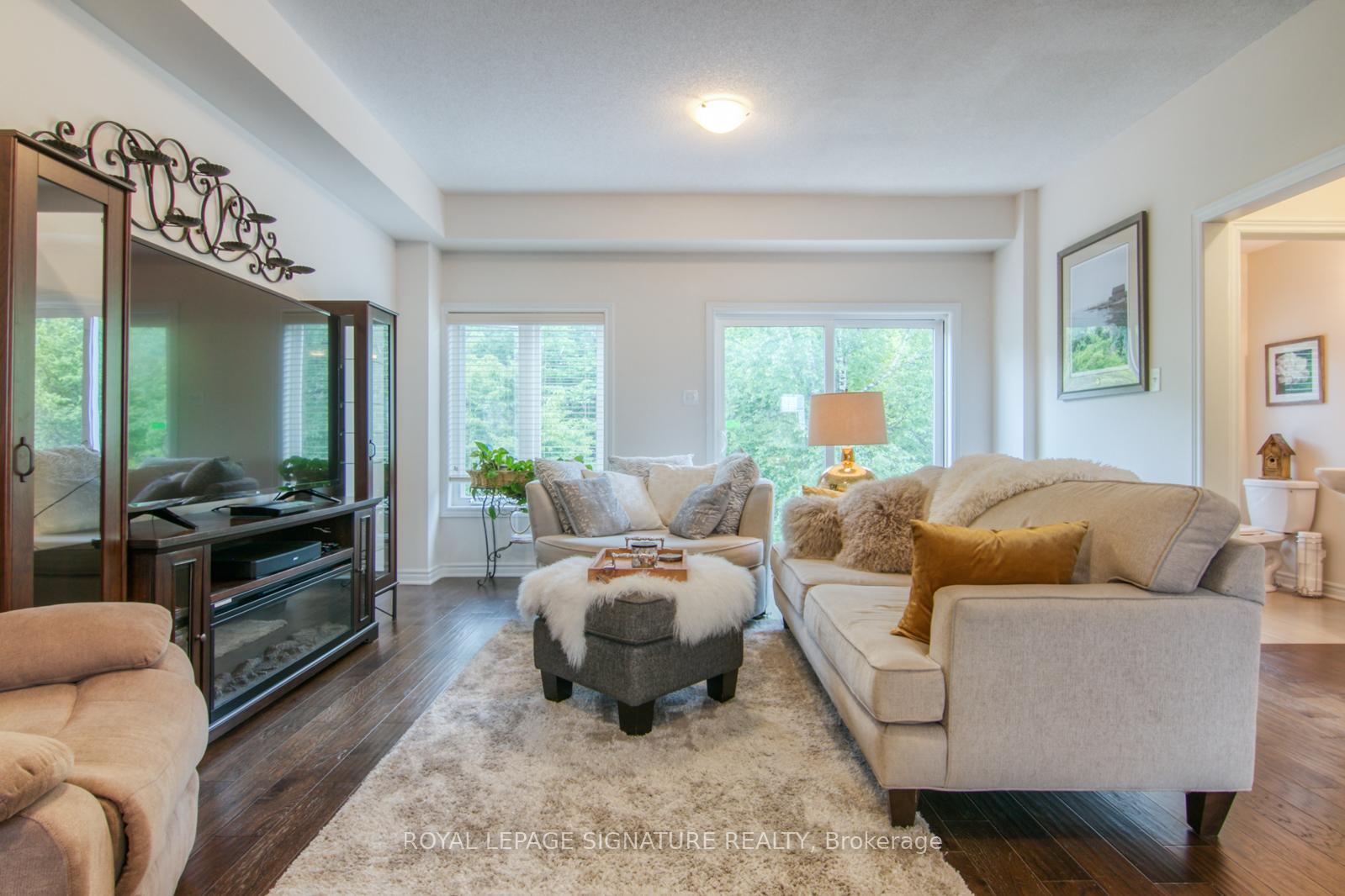 Photo 8 of Unit 56, 88 DeCorso Drive, Guelph, Kortright East — HOMEH