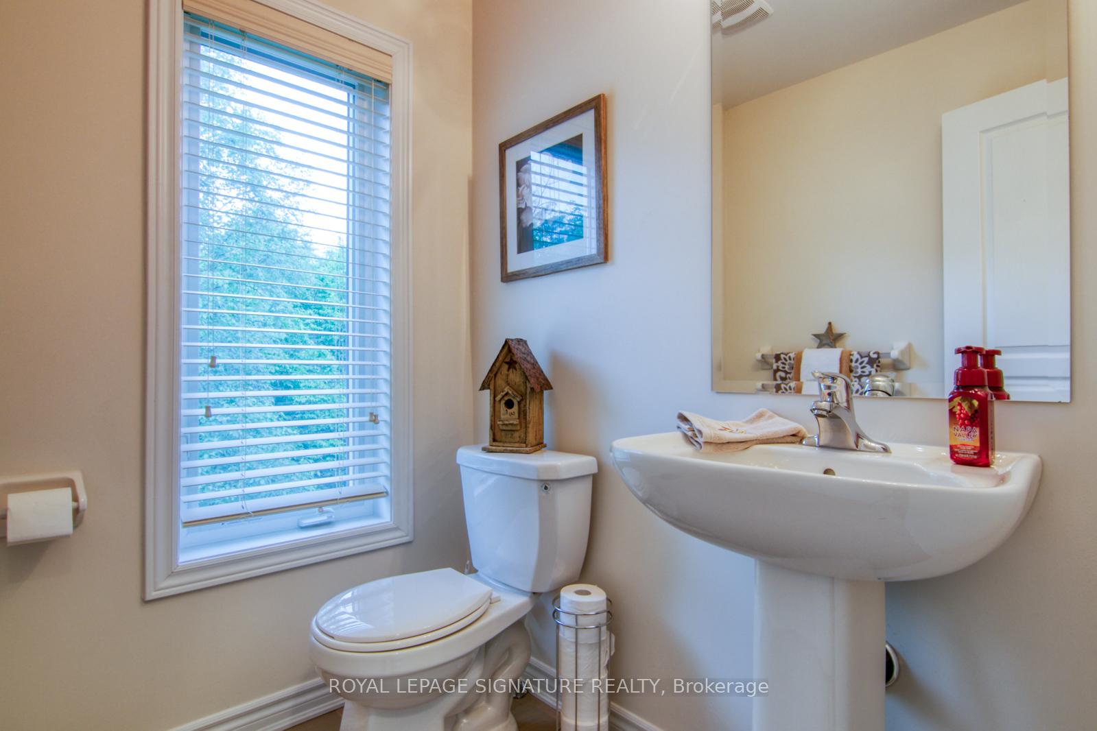 Photo 13 of Unit 56, 88 DeCorso Drive, Guelph, Kortright East — HOMEH