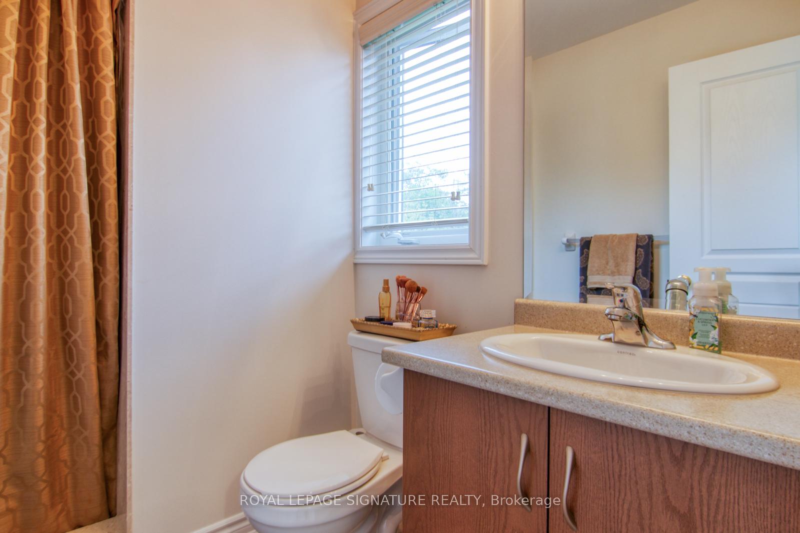 Photo 32 of Unit 56, 88 DeCorso Drive, Guelph, Kortright East — HOMEH