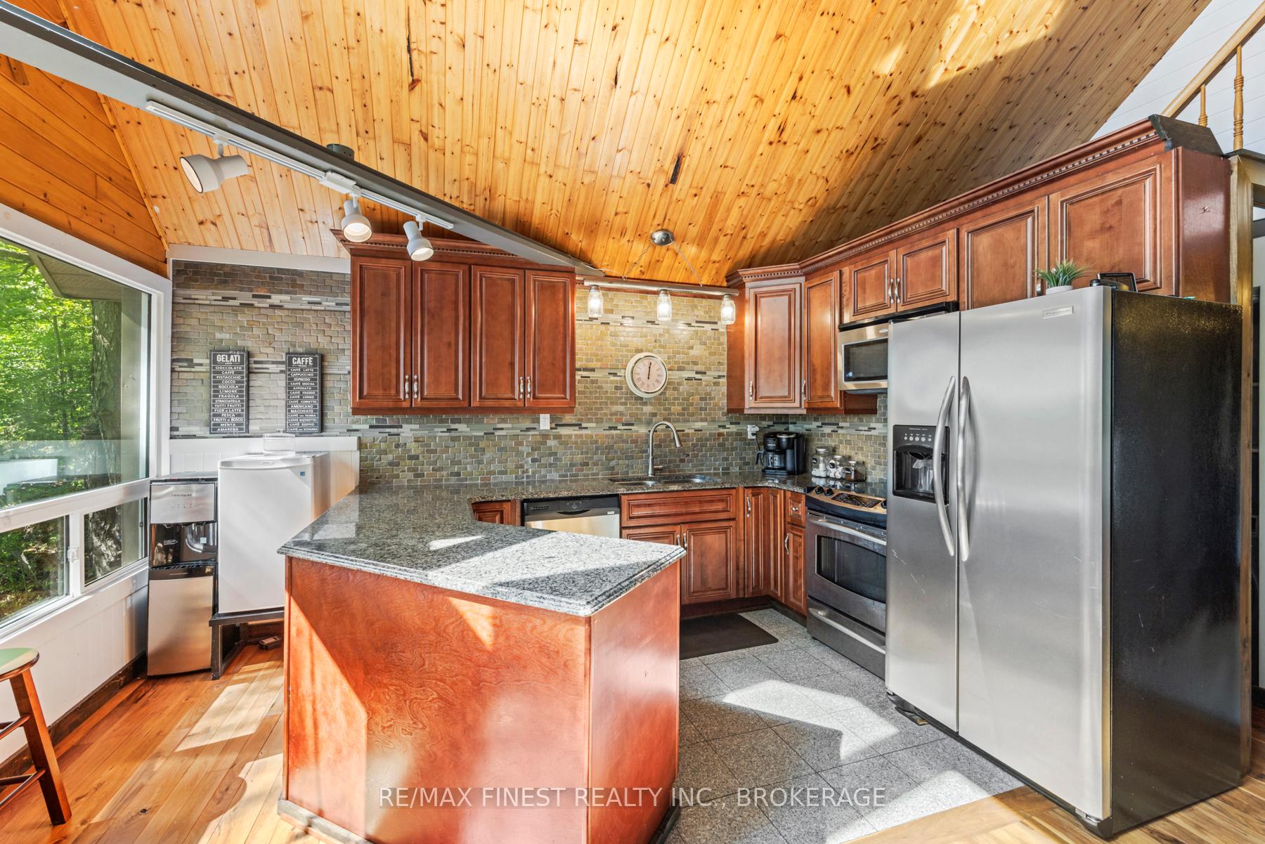 Photo 14 of 118 Pero Lane, Frontenac, Frontenac South — HOMEH