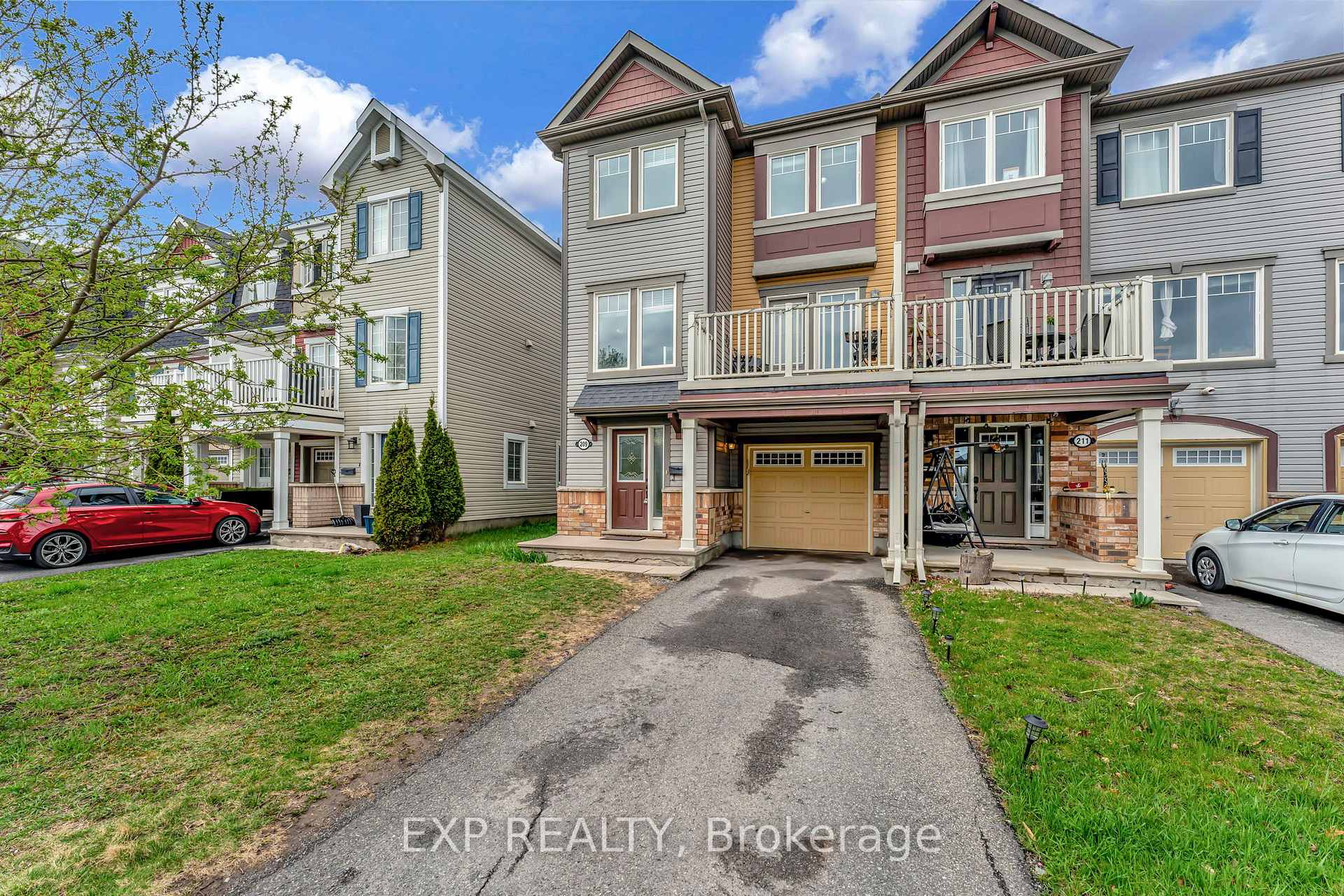 Photo 3 of 209 Andre Audet Avenue, Ottawa, Barrhaven - Half Moon Bay — HOMEH
