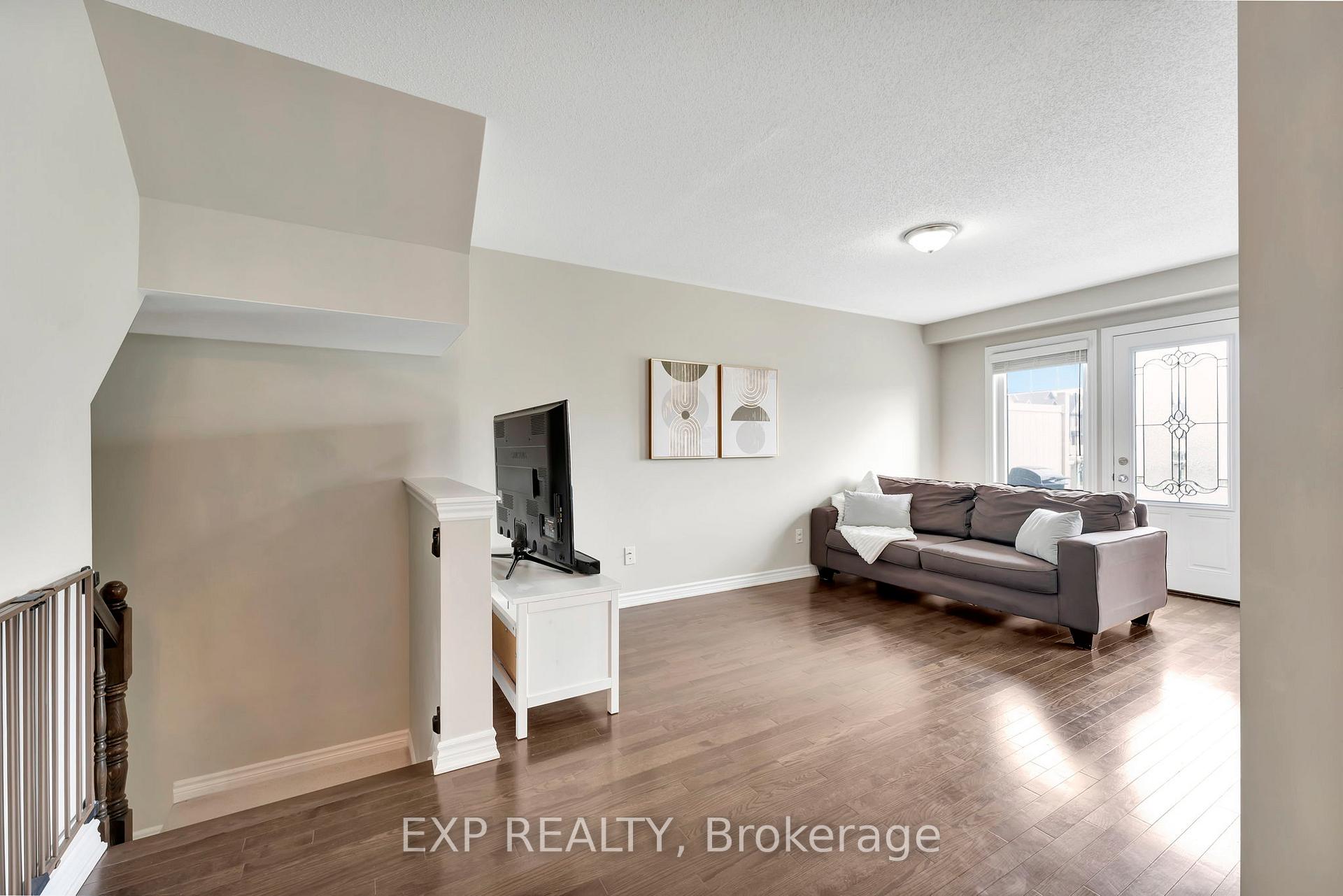Photo 8 of 209 Andre Audet Avenue, Ottawa, Barrhaven - Half Moon Bay — HOMEH