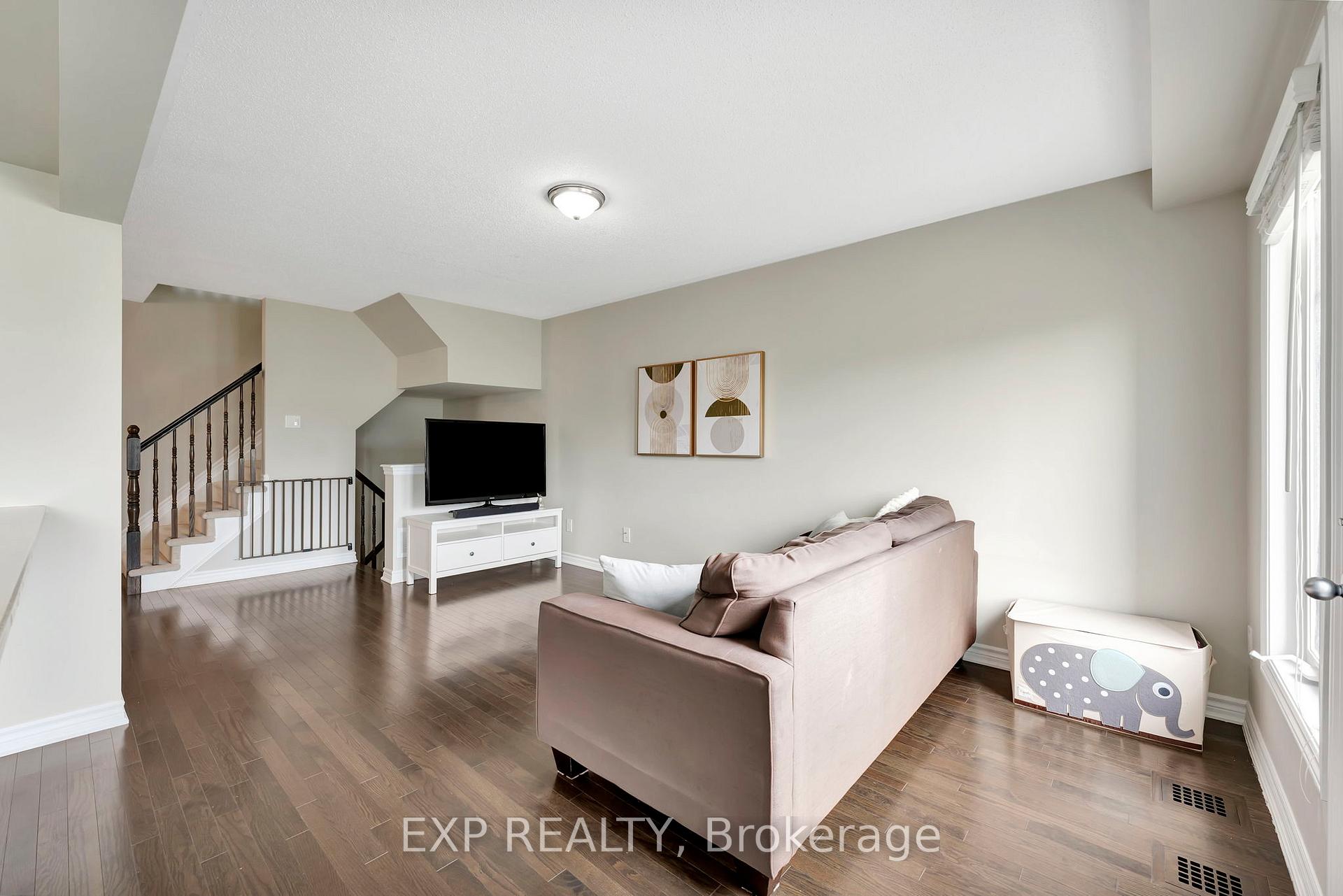 Photo 9 of 209 Andre Audet Avenue, Ottawa, Barrhaven - Half Moon Bay — HOMEH