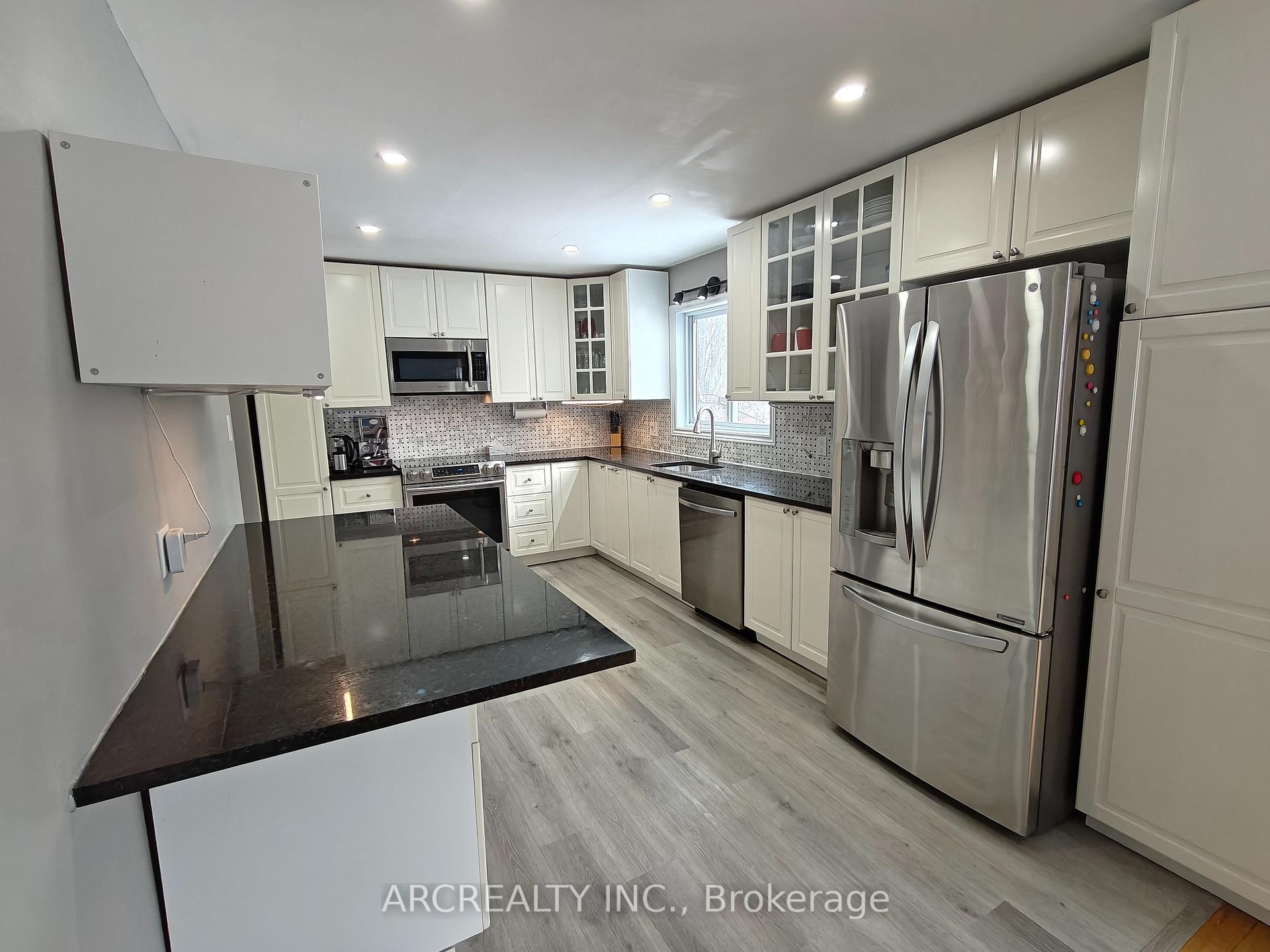 Photo 7 of 8342 Rowan Drive, Ottawa, Metcalfe — HOMEH