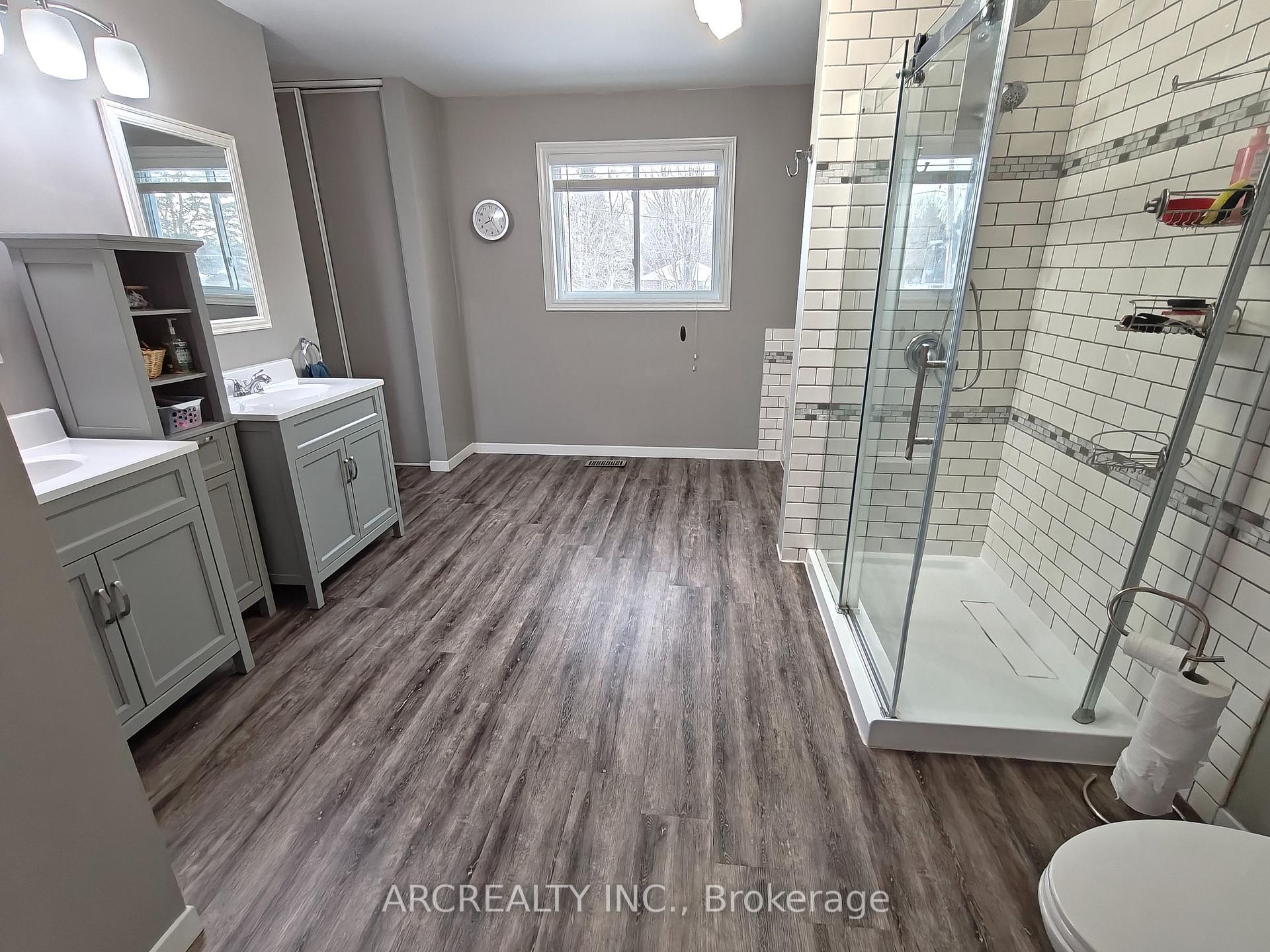 Photo 15 of 8342 Rowan Drive, Ottawa, Metcalfe — HOMEH