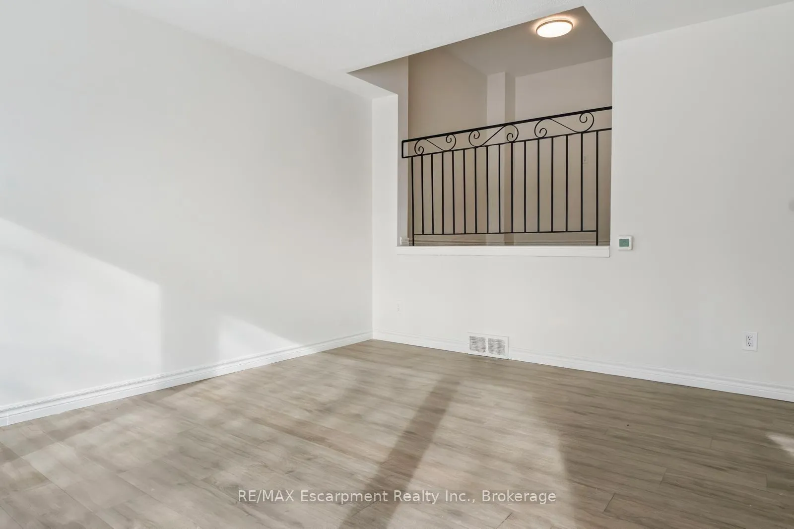 Photo 6 of Unit 512, 270 Montmorency Drive, Hamilton, Red Hill — HOMEH