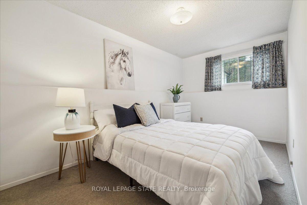 Photo 6 of 4 Glengrove Avenue, Grimsby, Grimsby Beach — HOMEH