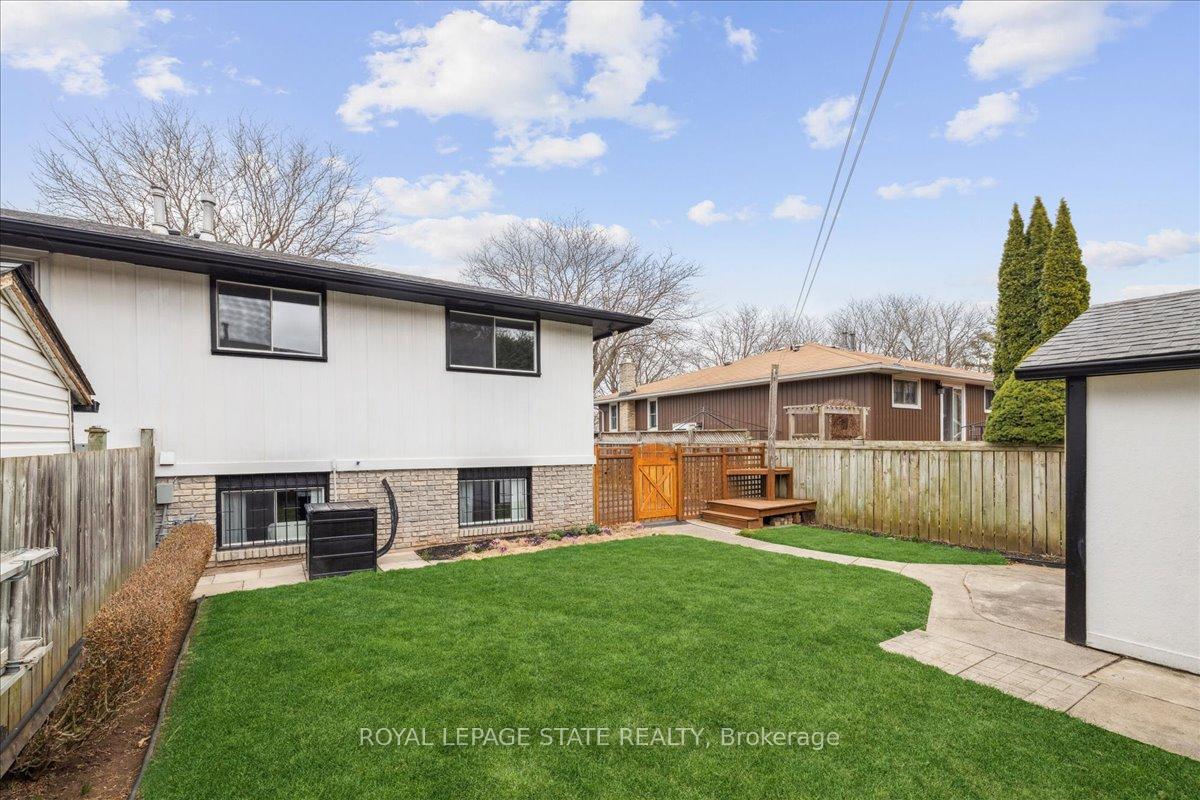 Photo 7 of 4 Glengrove Avenue, Grimsby, Grimsby Beach — HOMEH