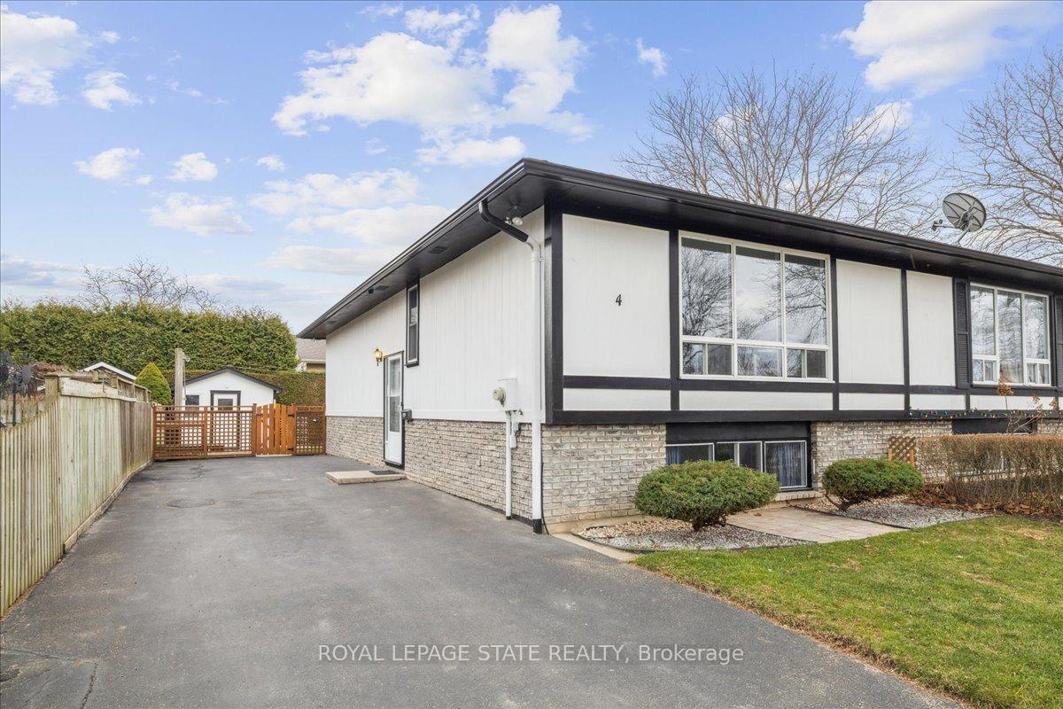 Photo 9 of 4 Glengrove Avenue, Grimsby, Grimsby Beach — HOMEH