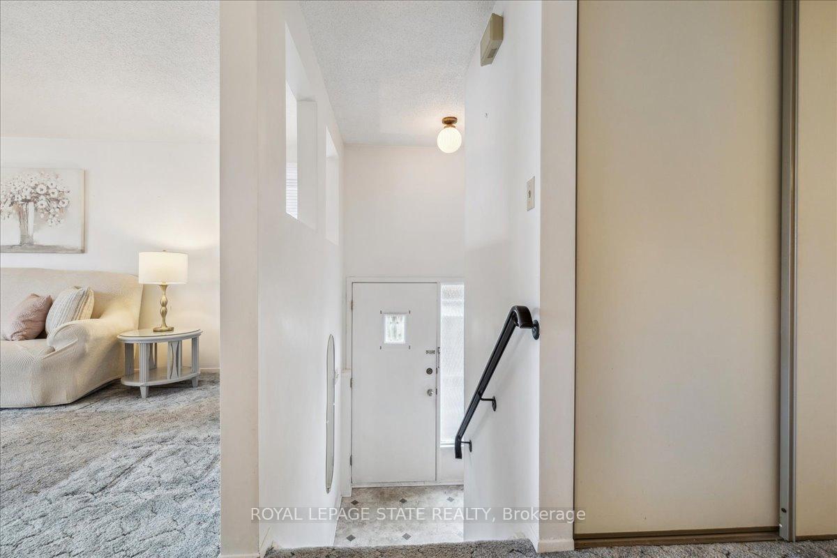 Photo 11 of 4 Glengrove Avenue, Grimsby, Grimsby Beach — HOMEH