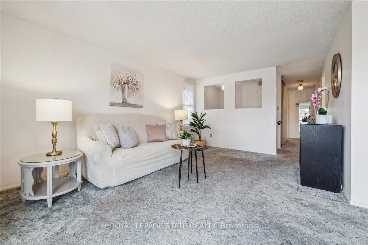Photo 13 of 4 Glengrove Avenue, Grimsby, Grimsby Beach — HOMEH