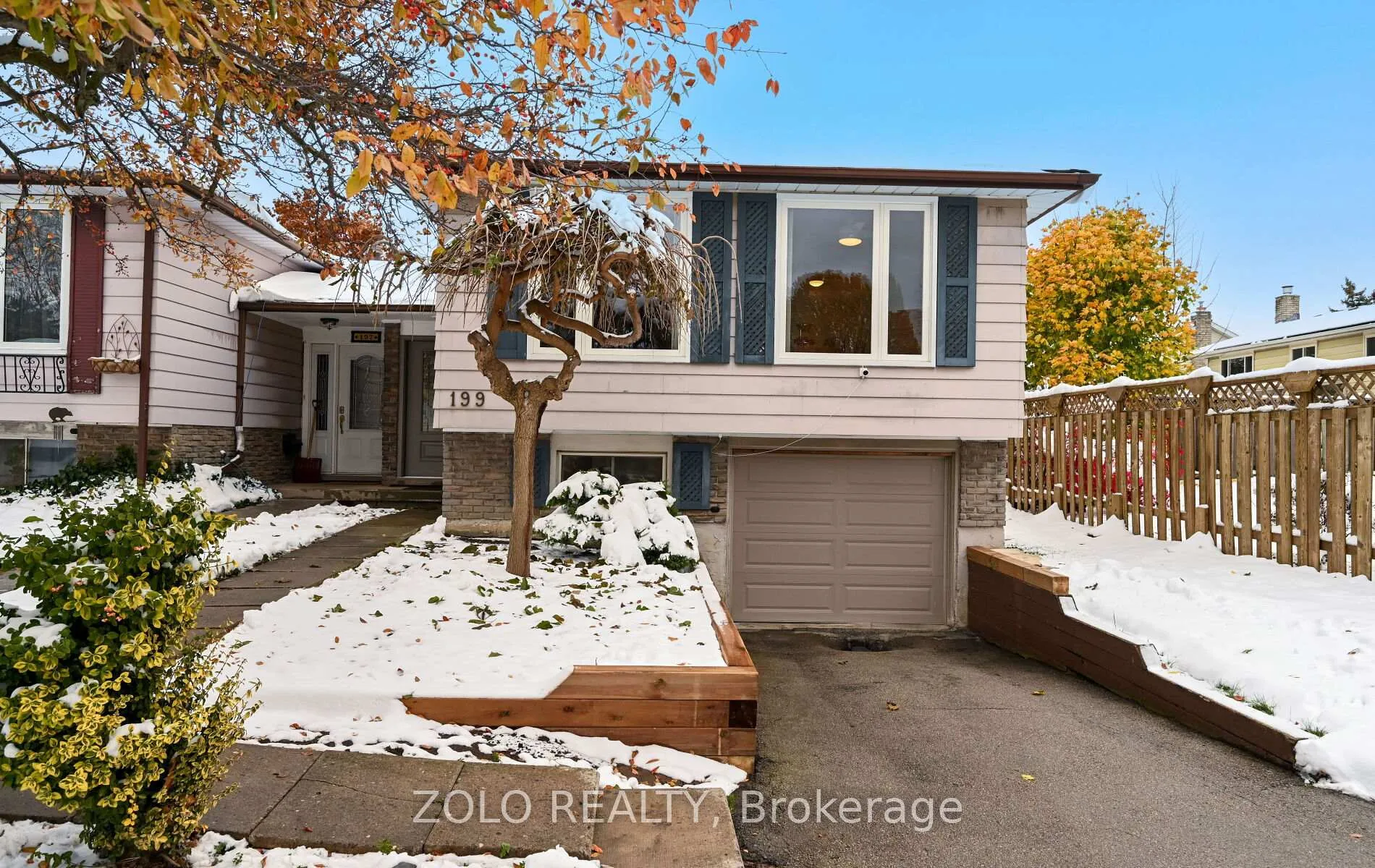 Photo 2 of 199 Wendover Drive, Hamilton, Fessenden — HOMEH