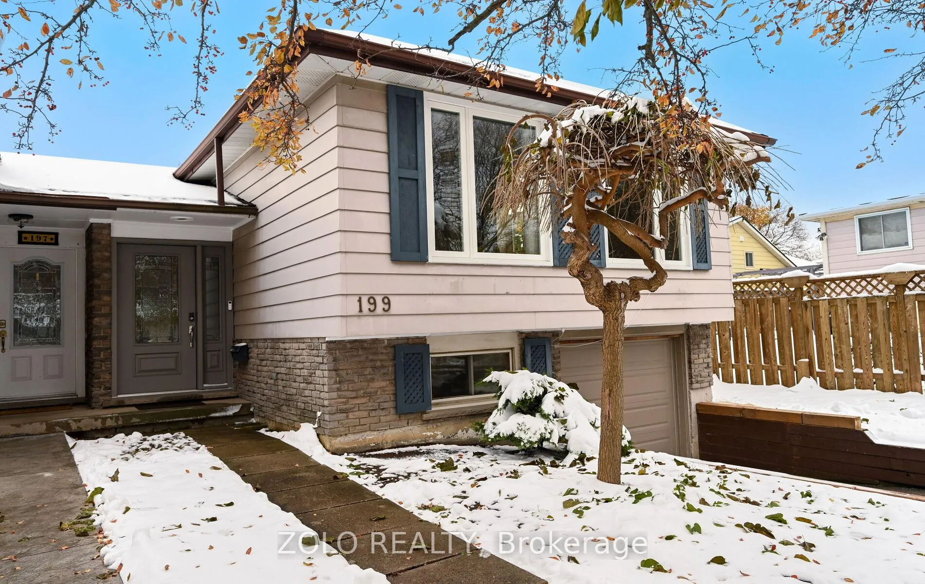 Photo 4 of 199 Wendover Drive, Hamilton, Fessenden — HOMEH