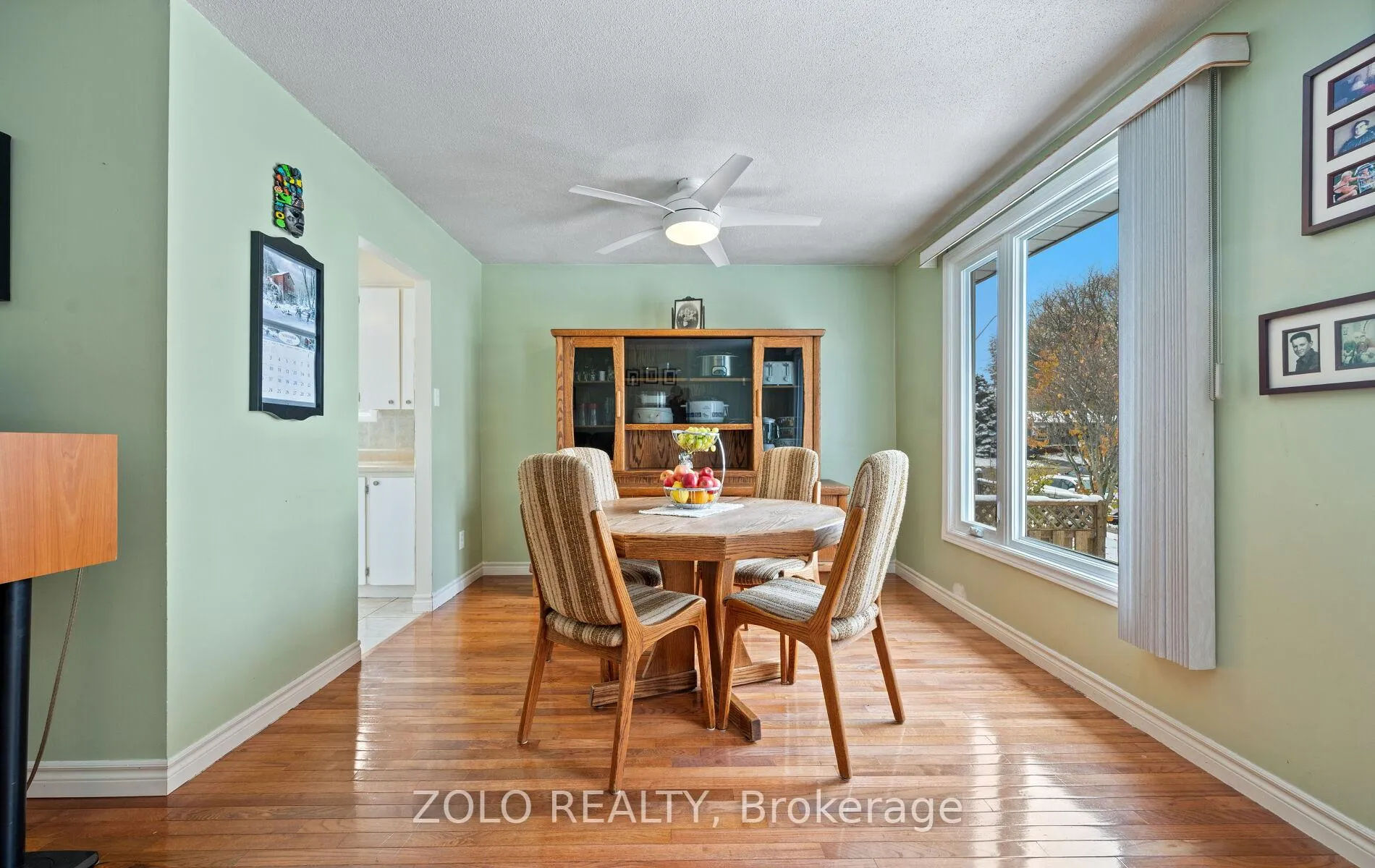 Photo 13 of 199 Wendover Drive, Hamilton, Fessenden — HOMEH