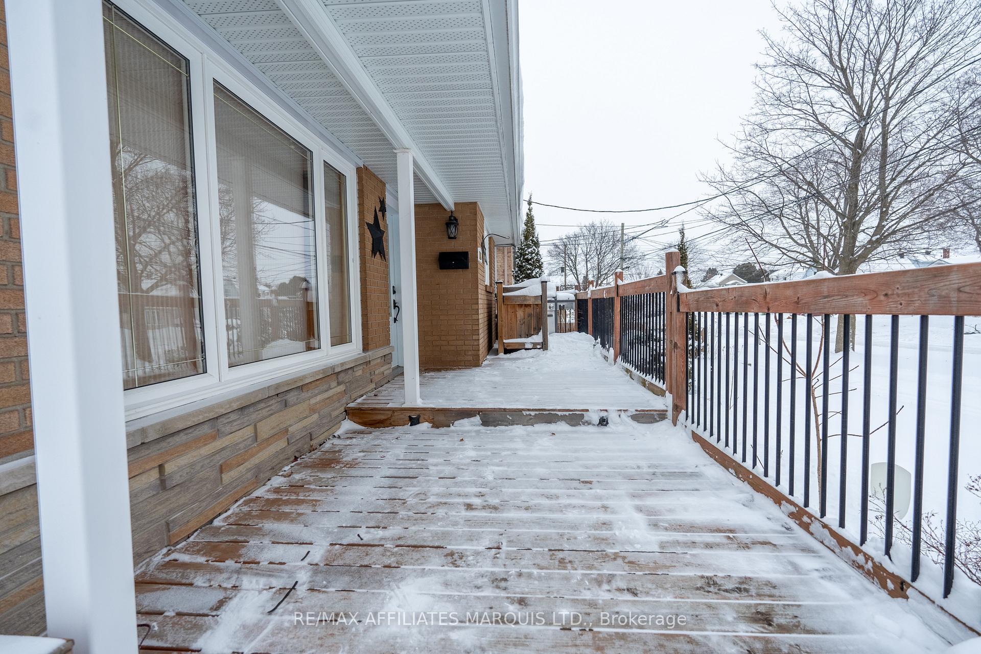 Photo 3 of 1406 First Street E, Cornwall — HOMEH