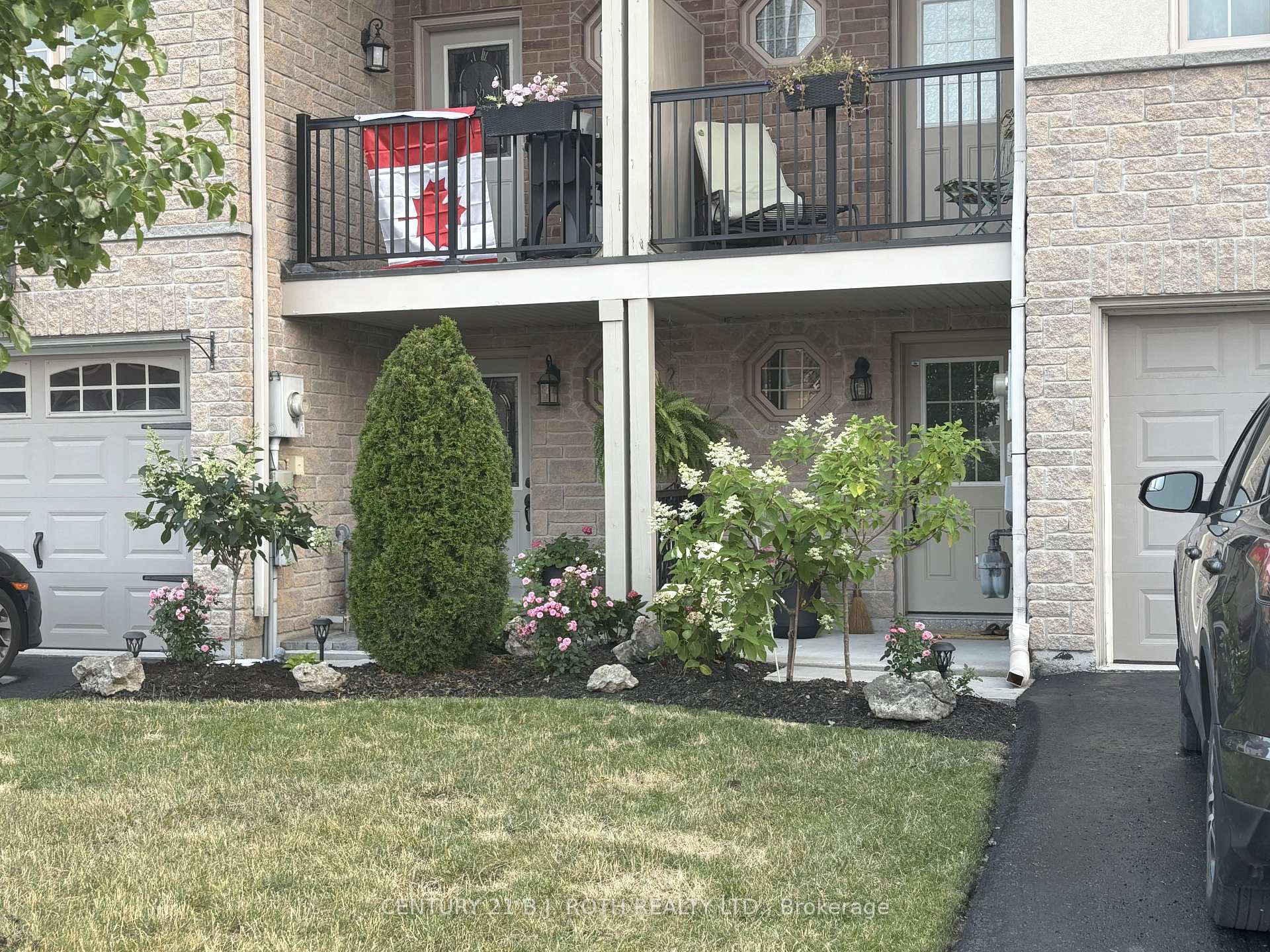 Front of Unit 37, 175 Stanley Street