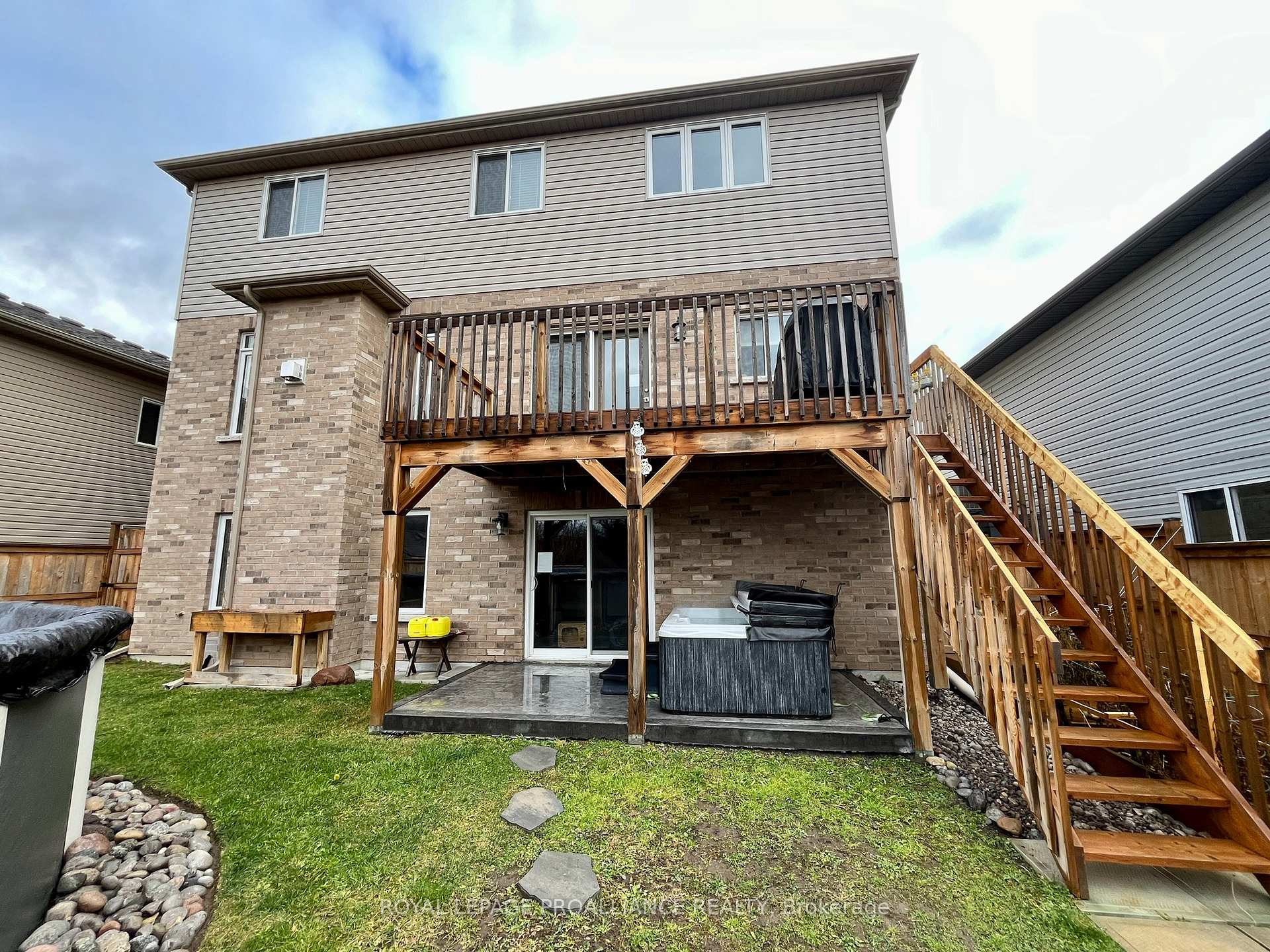 Photo 4 of 60 Redwood Drive, Belleville, Thurlow Ward — HOMEH