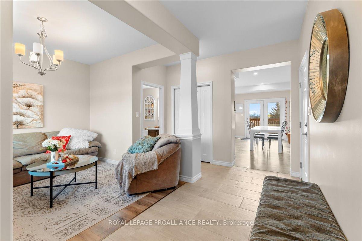 Photo 5 of 60 Redwood Drive, Belleville, Thurlow Ward — HOMEH