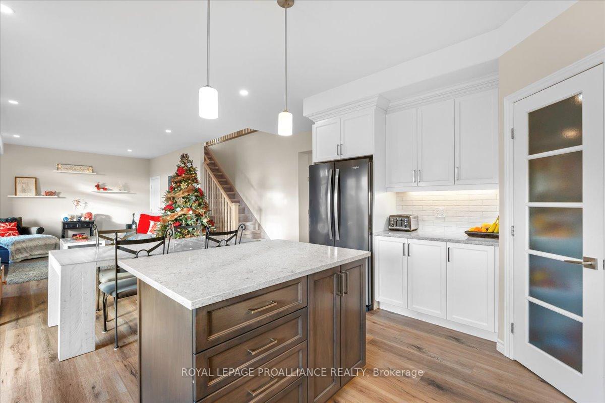 Photo 14 of 60 Redwood Drive, Belleville, Thurlow Ward — HOMEH