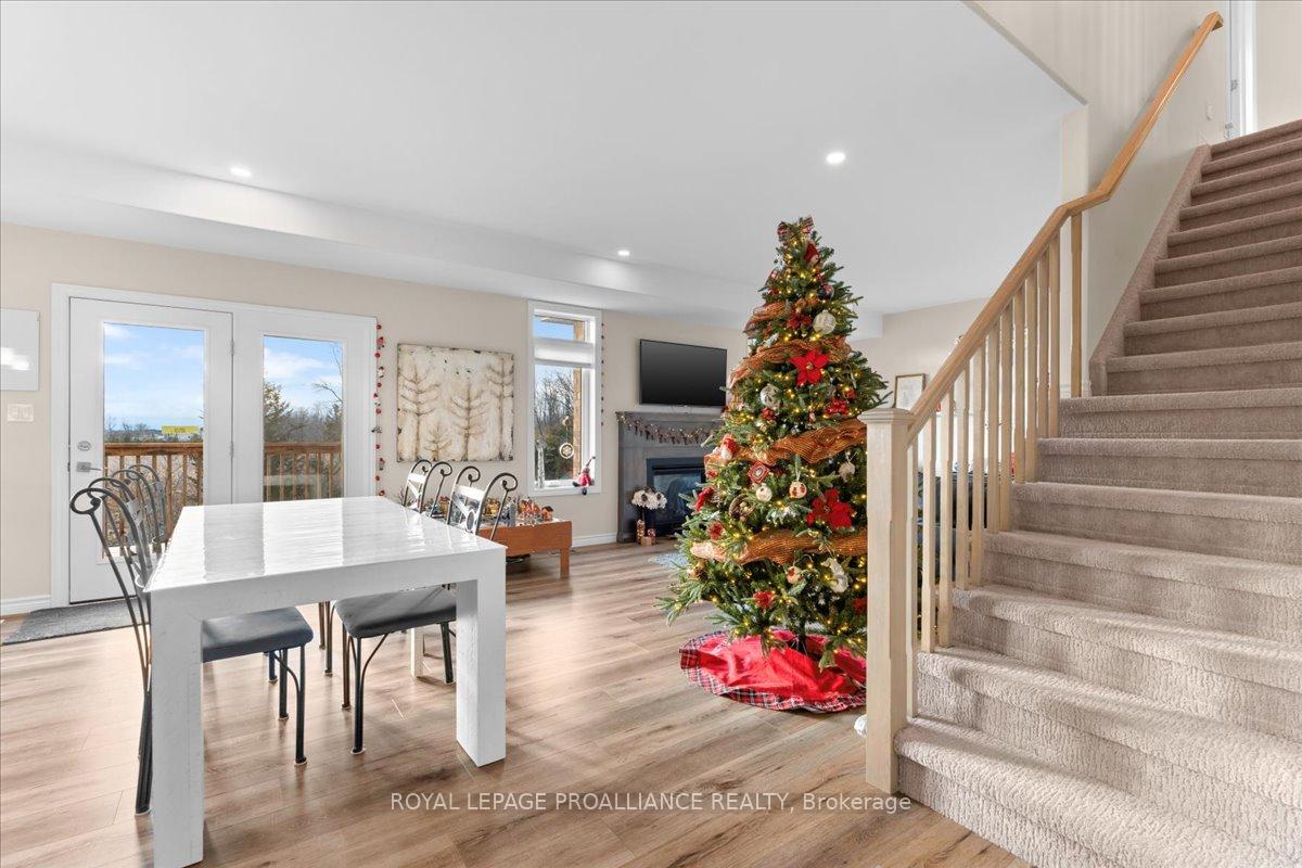 Photo 17 of 60 Redwood Drive, Belleville, Thurlow Ward — HOMEH