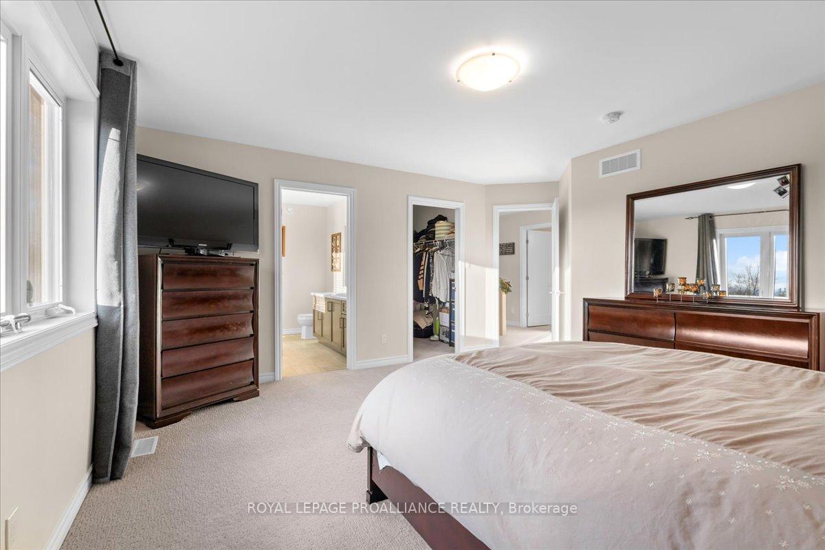 Photo 28 of 60 Redwood Drive, Belleville, Thurlow Ward — HOMEH