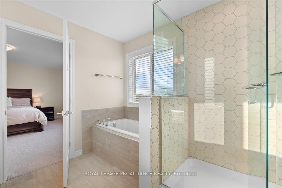 Photo 30 of 60 Redwood Drive, Belleville, Thurlow Ward — HOMEH