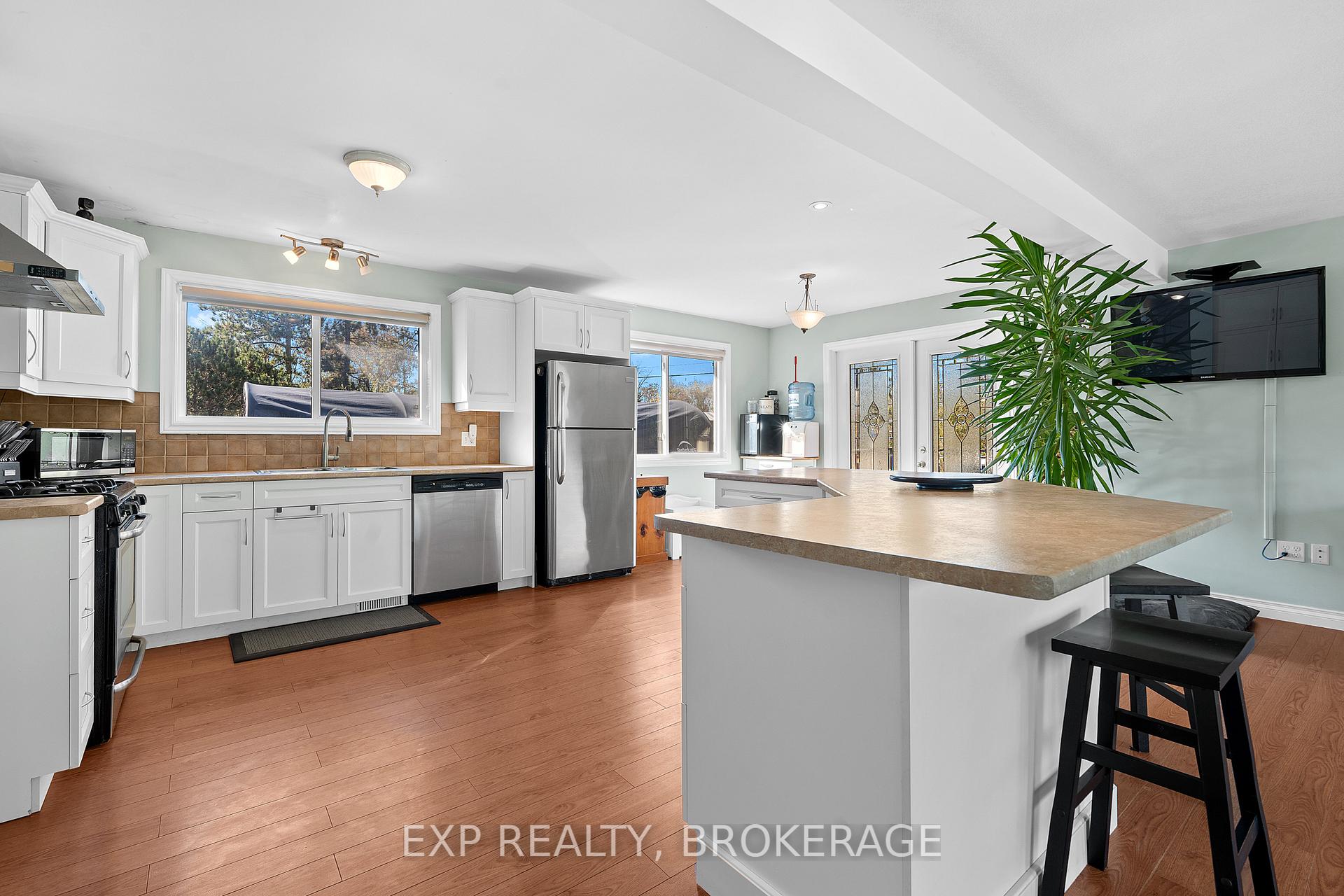 Photo 12 of 5425 Petworth Road, Frontenac, Frontenac South — HOMEH