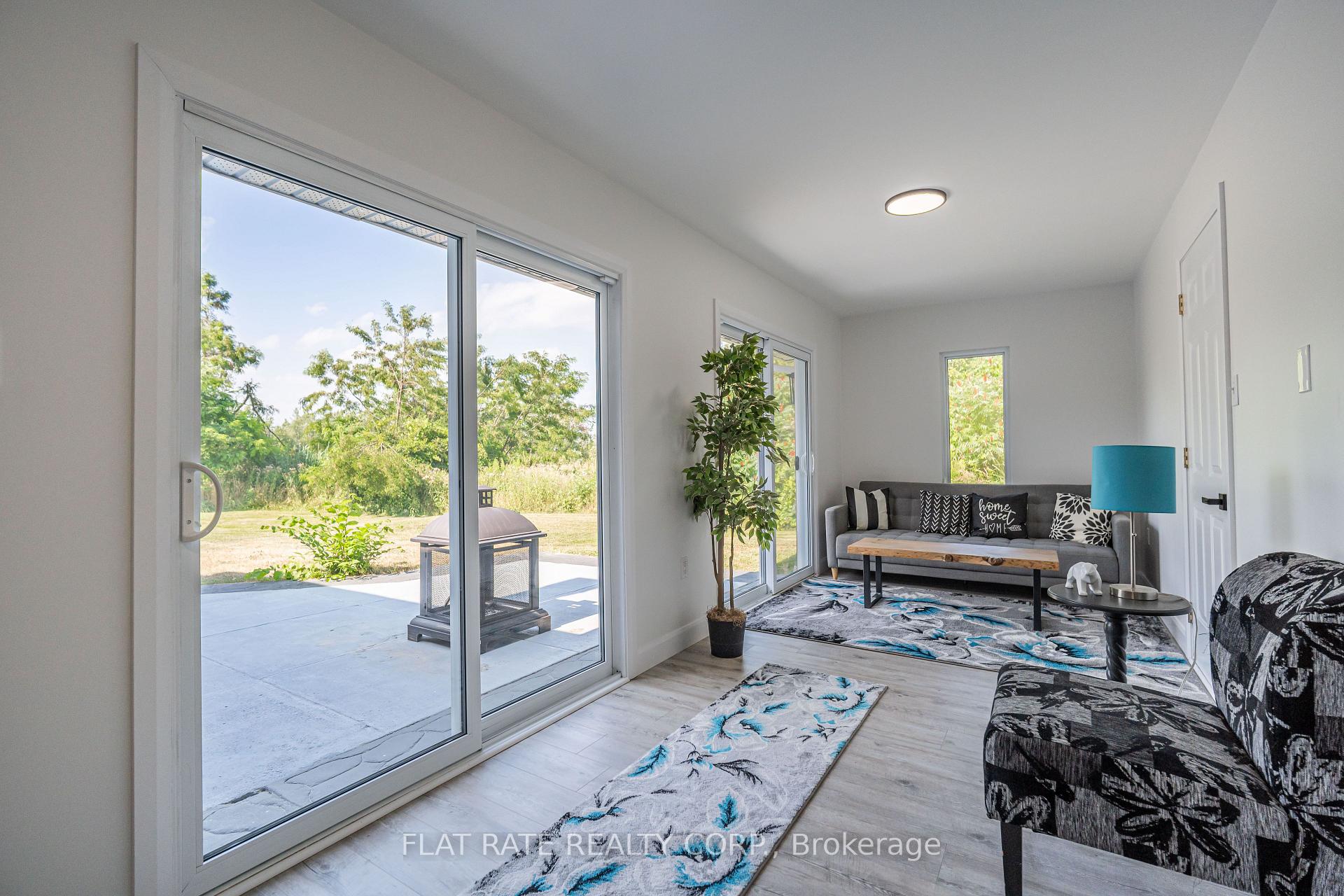 Photo 3 of 400 Douglas Road, Douro-Dummer — HOMEH