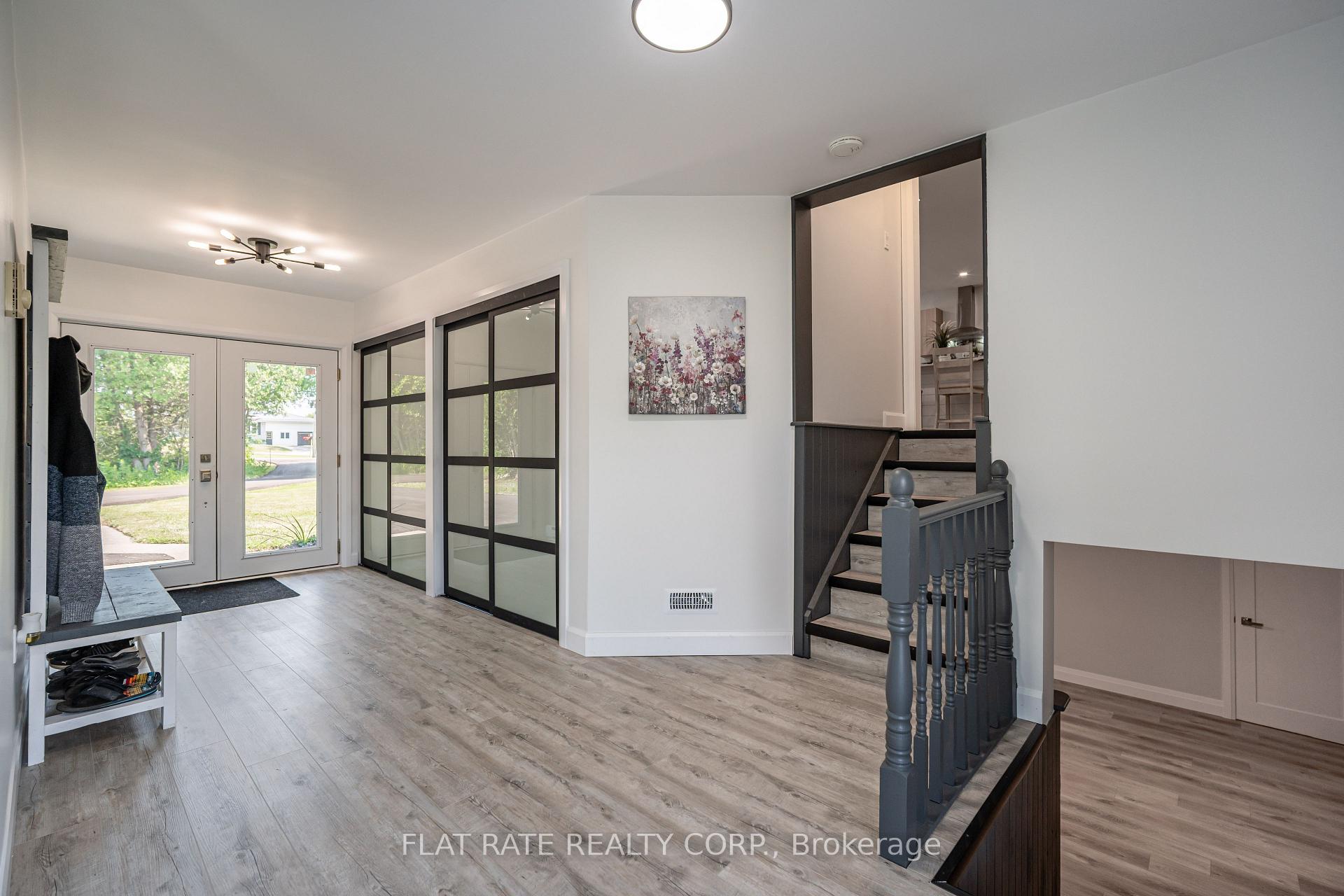 Photo 13 of 400 Douglas Road, Douro-Dummer — HOMEH