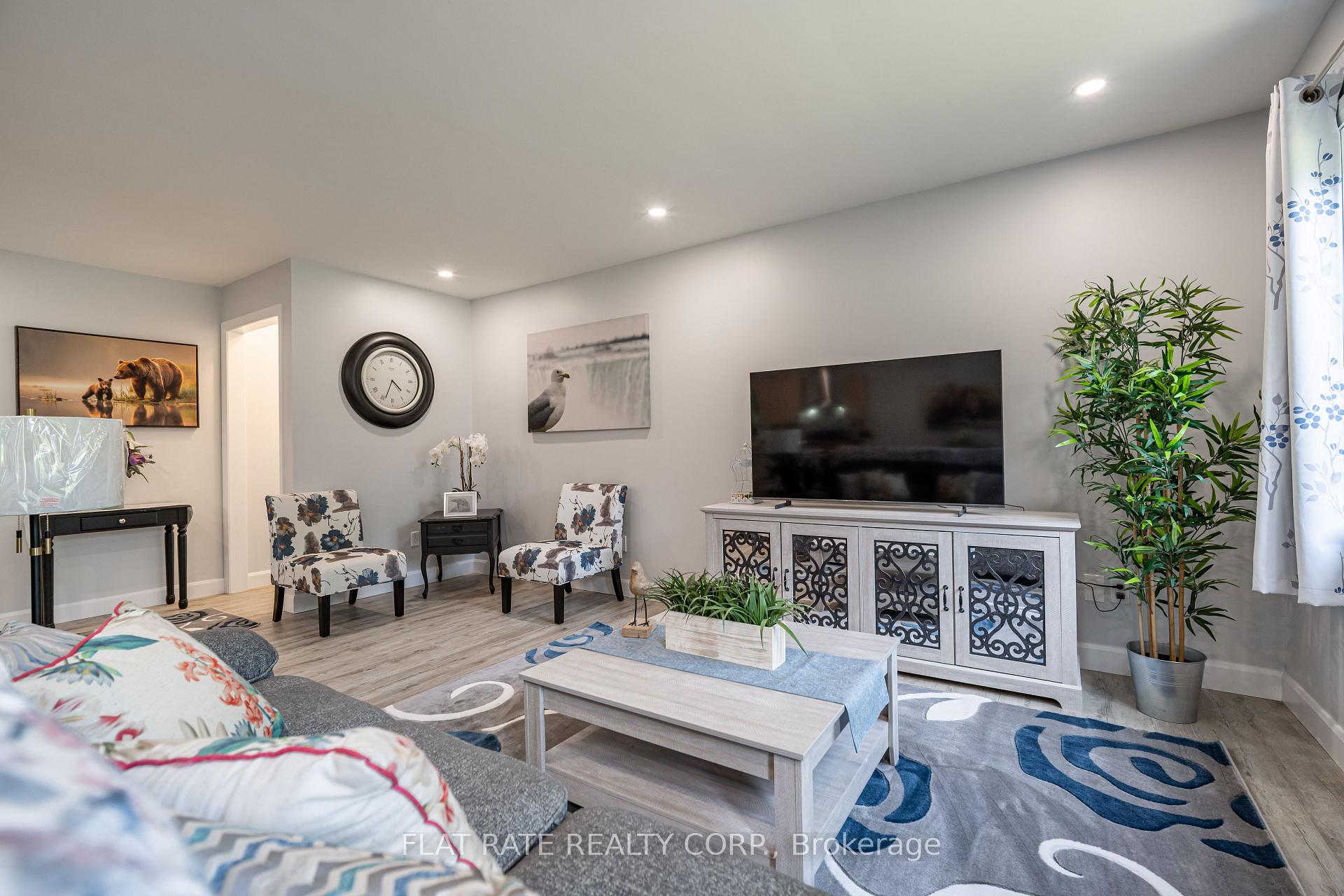 Photo 10 of 400 Douglas Road, Douro-Dummer — HOMEH