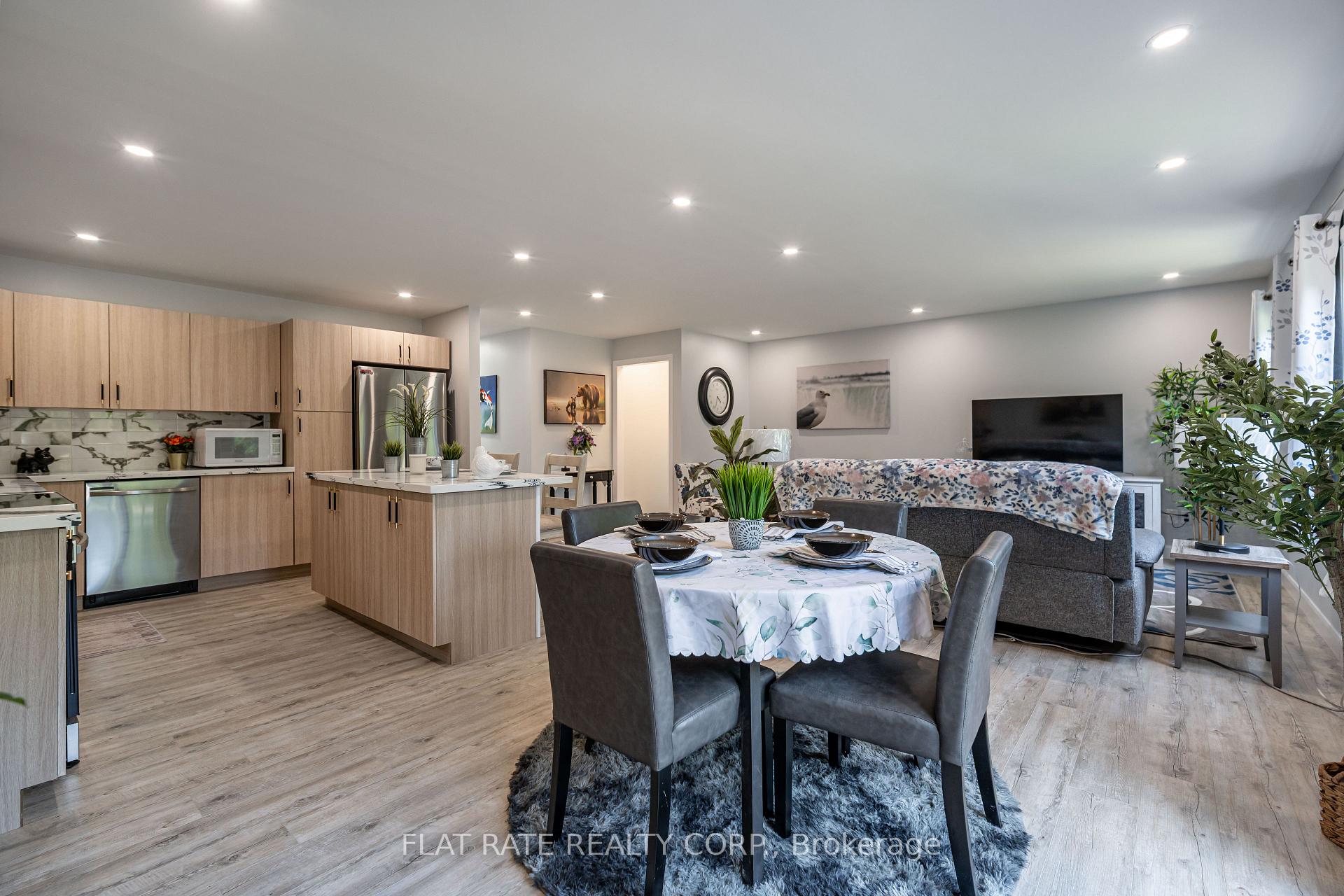 Photo 20 of 400 Douglas Road, Douro-Dummer — HOMEH