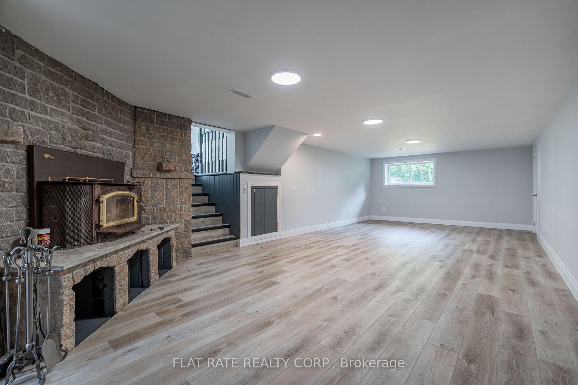 Photo 44 of 400 Douglas Road, Douro-Dummer — HOMEH