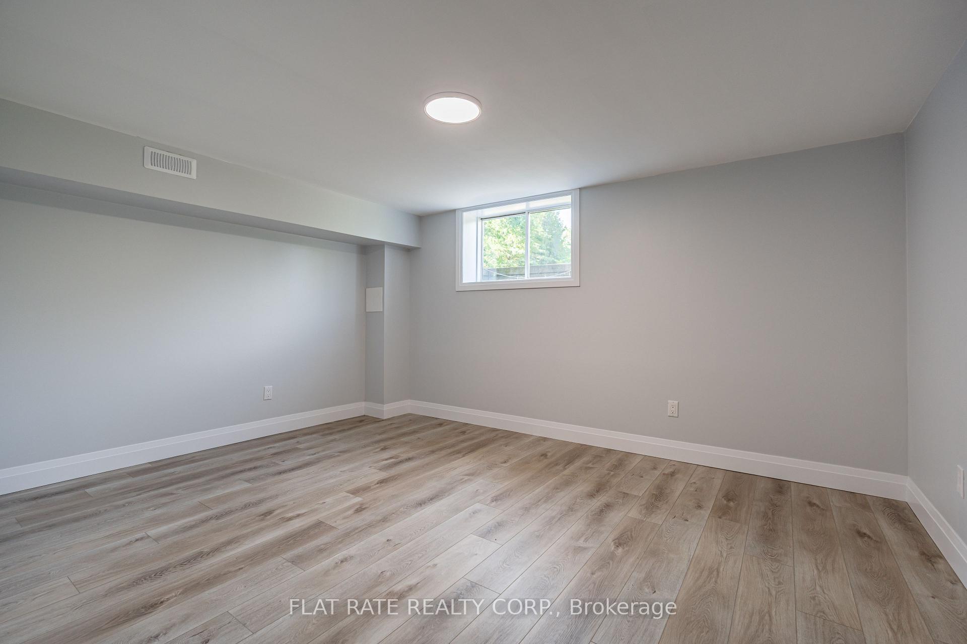 Photo 21 of 400 Douglas Road, Douro-Dummer — HOMEH