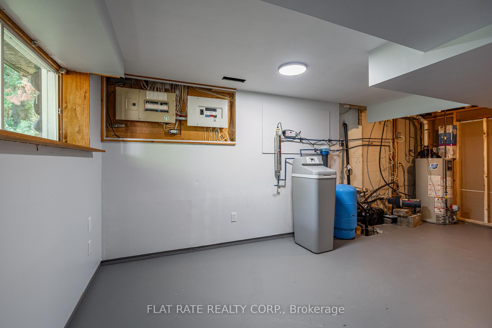 Photo 24 of 400 Douglas Road, Douro-Dummer — HOMEH