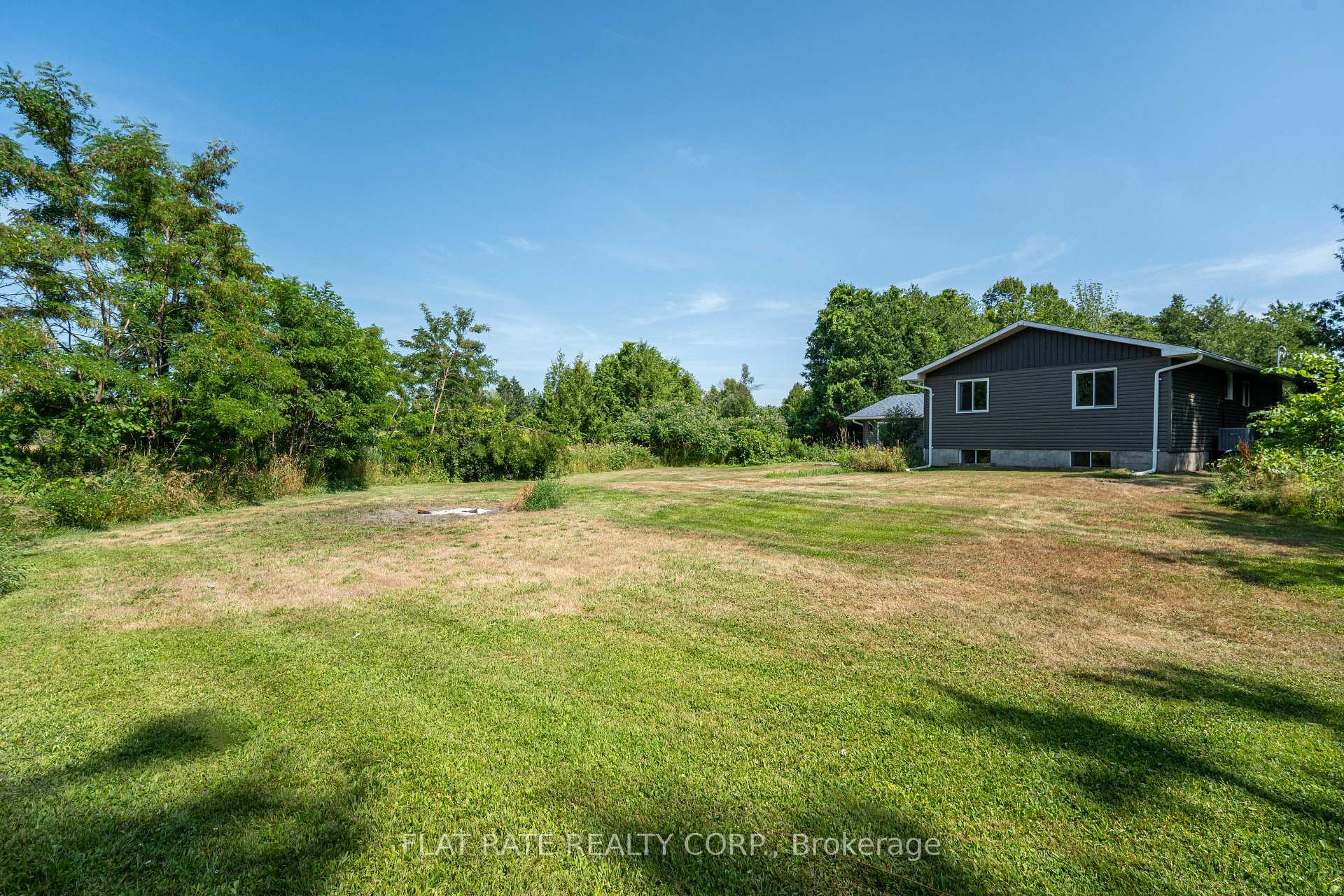 Photo 38 of 400 Douglas Road, Douro-Dummer — HOMEH