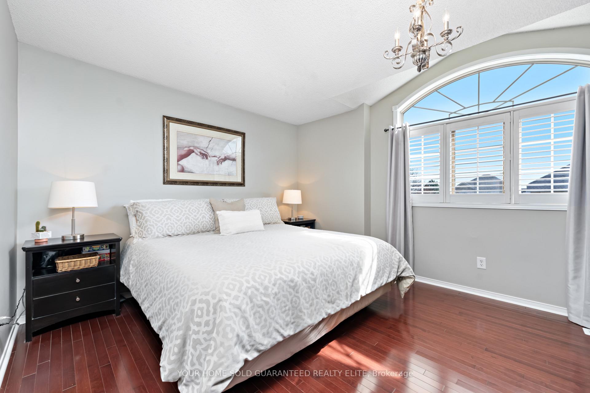 Photo 10 of 12 Aspen Drive, Grimsby, Grimsby West — HOMEH