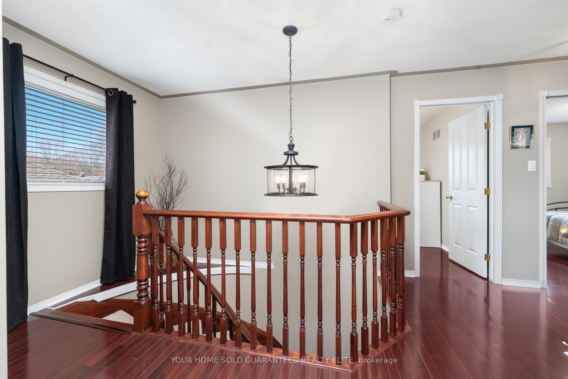 Photo 18 of 12 Aspen Drive, Grimsby, Grimsby West — HOMEH