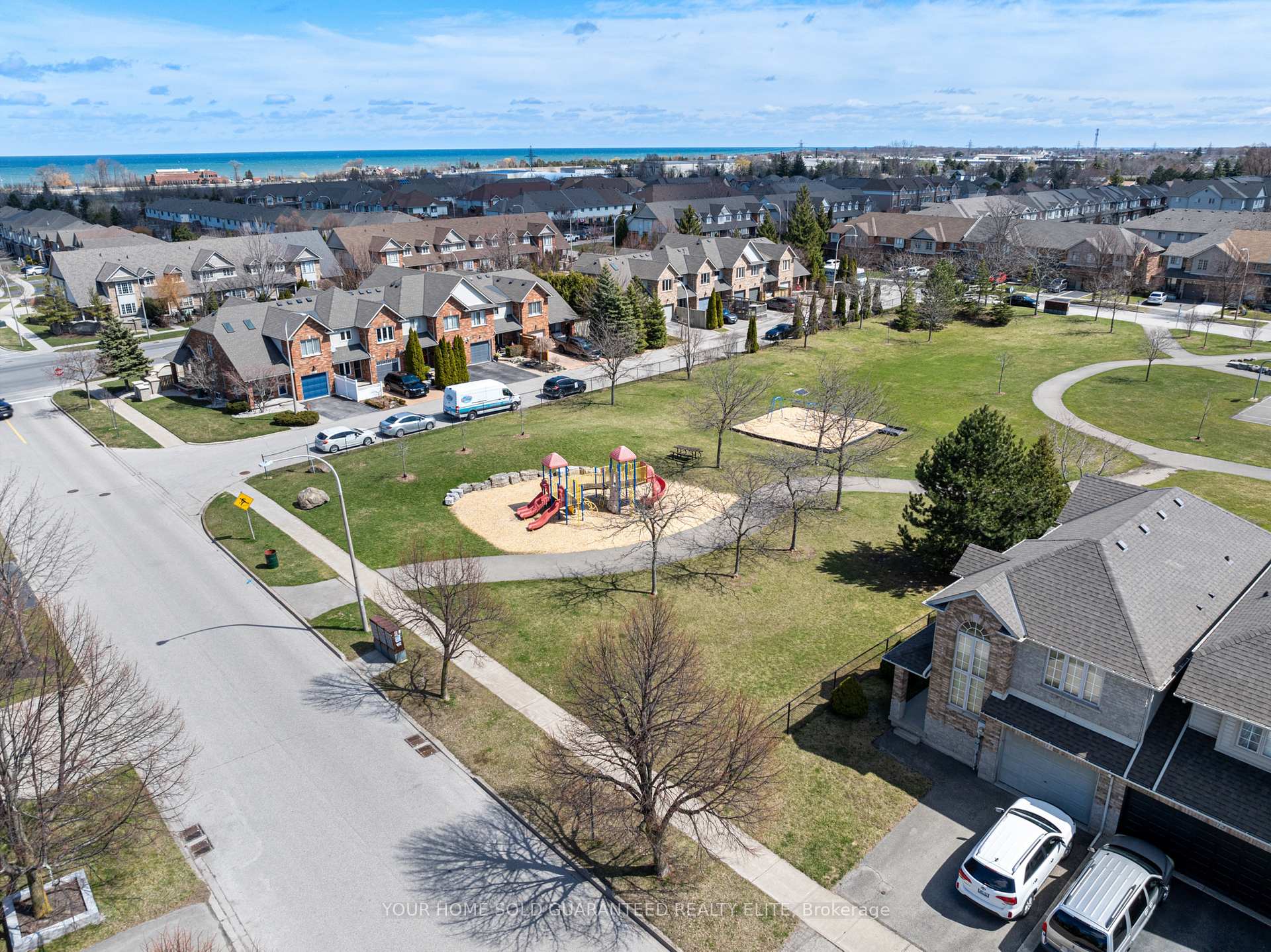 Photo 26 of 12 Aspen Drive, Grimsby, Grimsby West — HOMEH