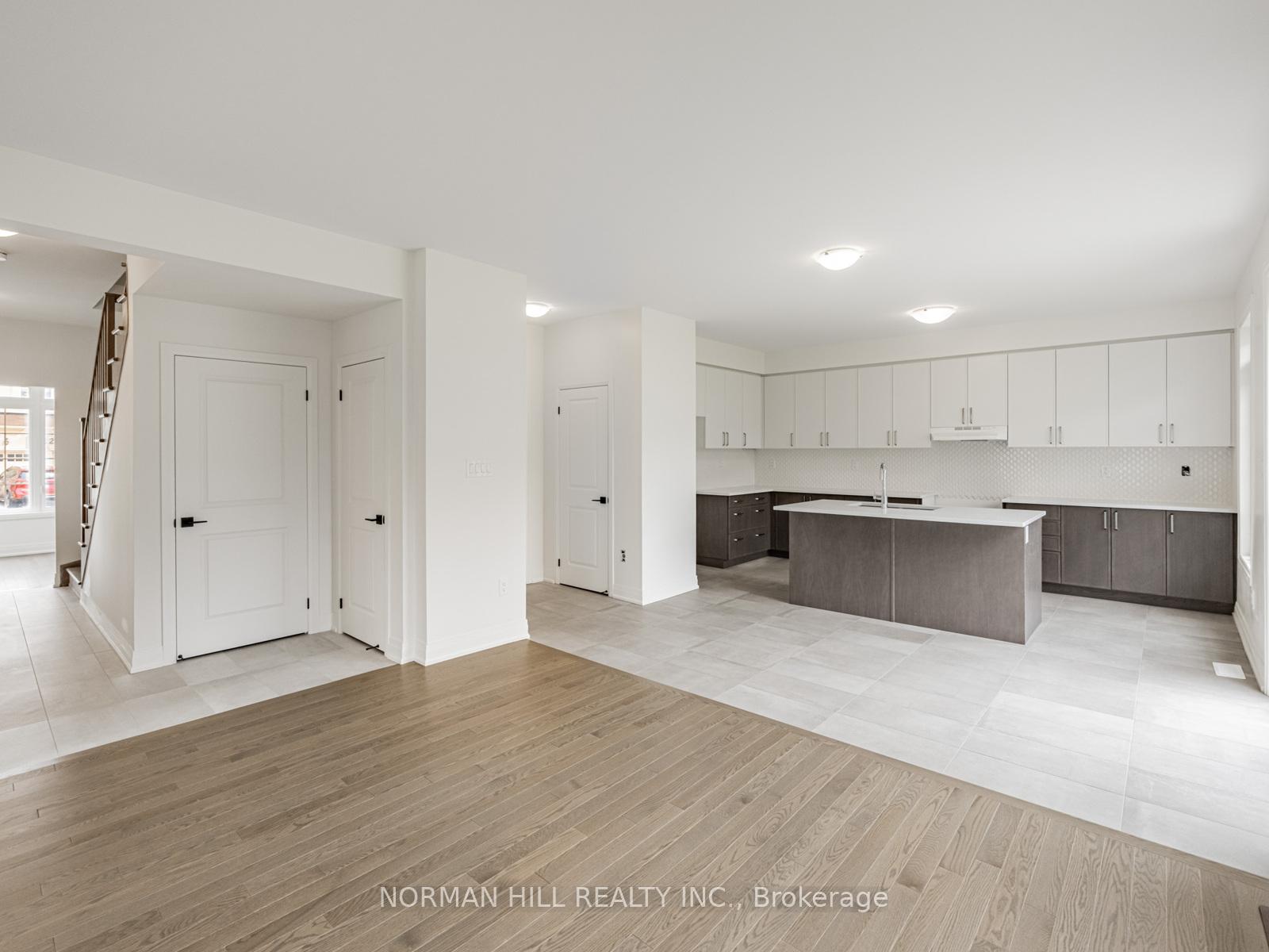 Photo 5 of 15 Unwind Crescent, Brampton, Credit Valley — HOMEH