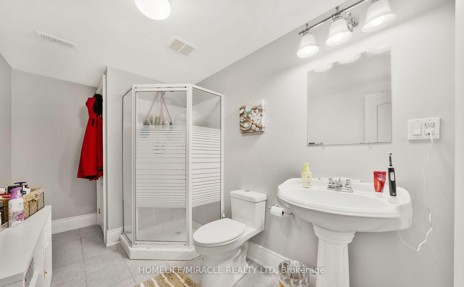 Photo 23 of 22 Devonleigh Drive, Amaranth, Rural Amaranth — HOMEH