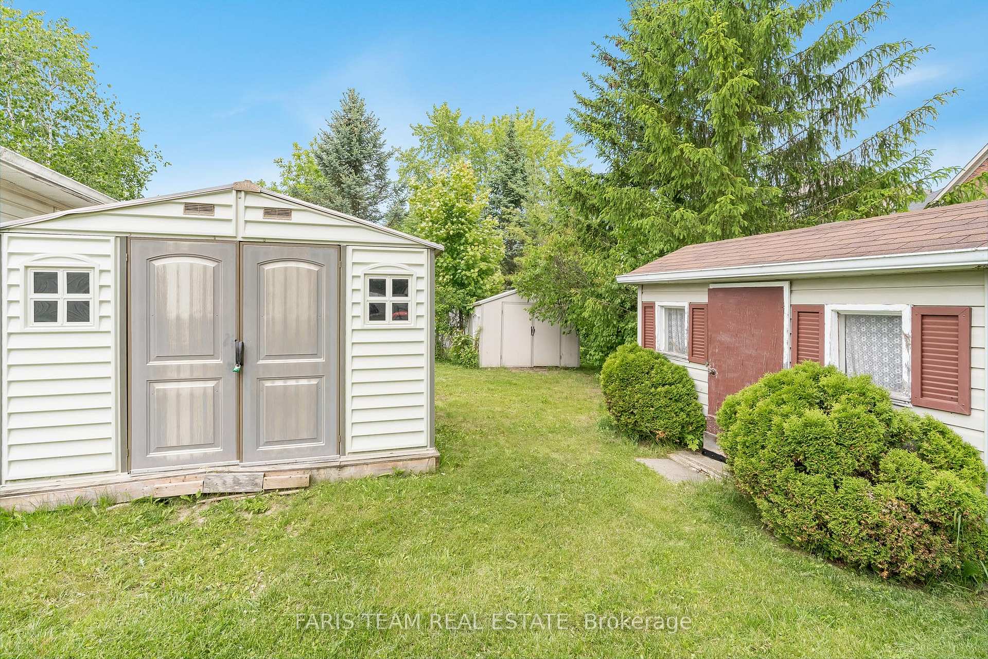 Photo 11 of 29 Royal Oak Drive, Innisfil, Cookstown — HOMEH