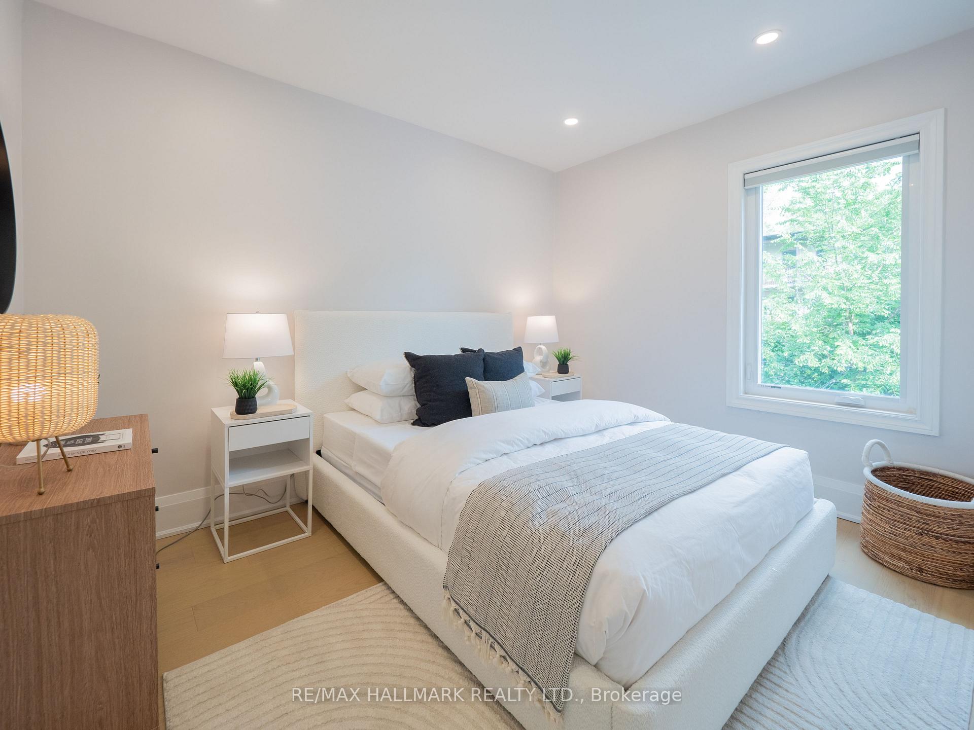 Photo 15 of 18 Millbrook Crescent, Toronto, North Riverdale — HOMEH