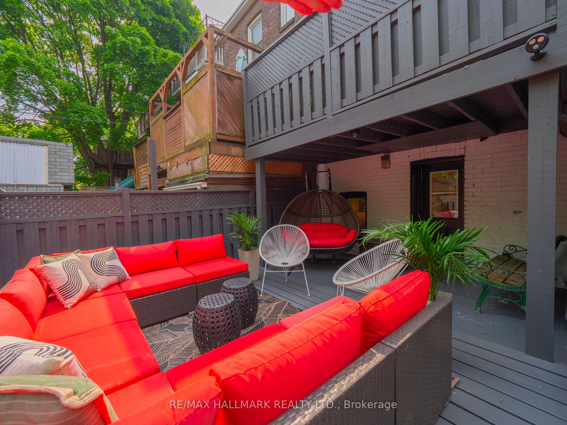 Photo 38 of 18 Millbrook Crescent, Toronto, North Riverdale — HOMEH