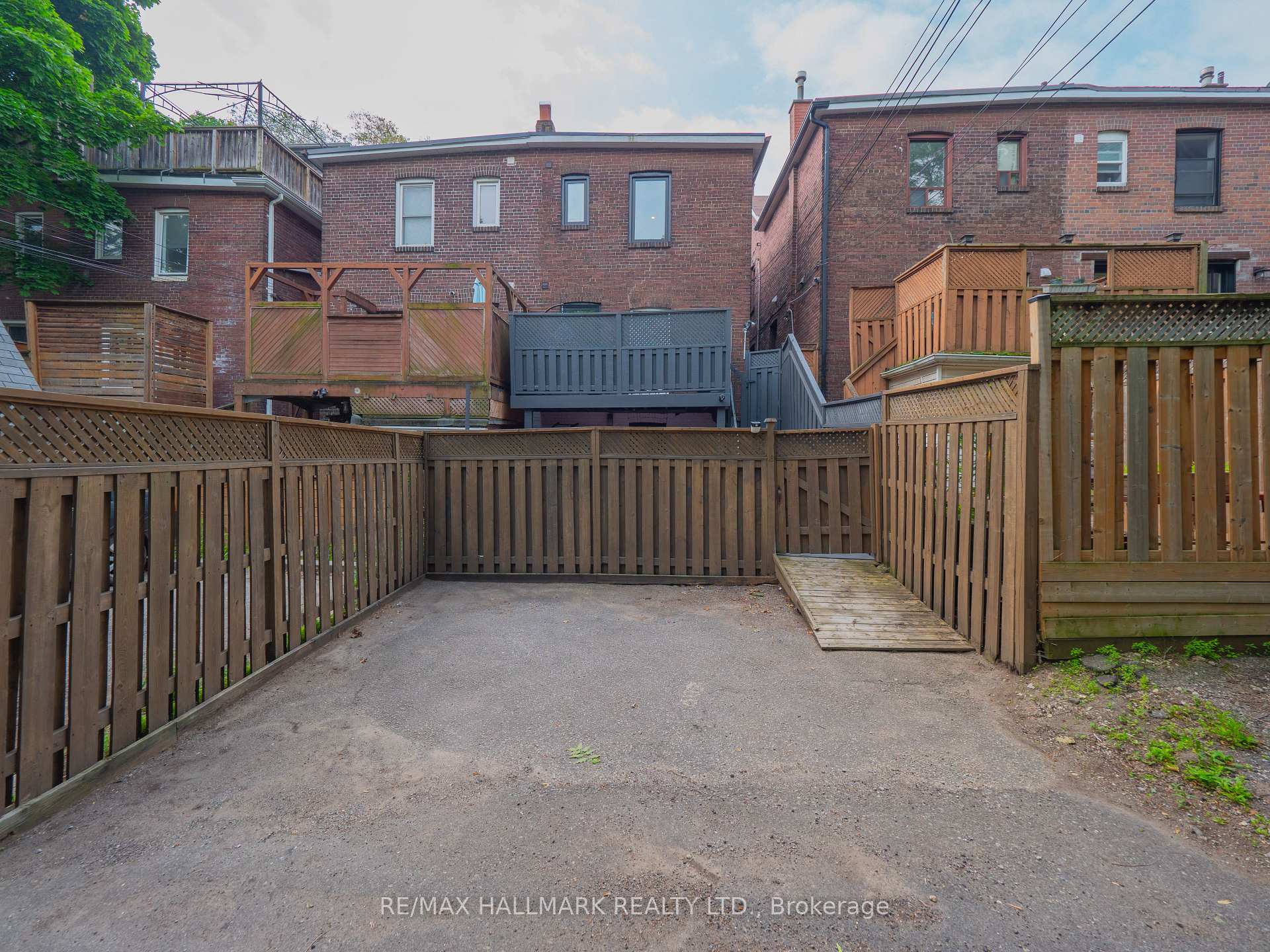 Photo 44 of 18 Millbrook Crescent, Toronto, North Riverdale — HOMEH