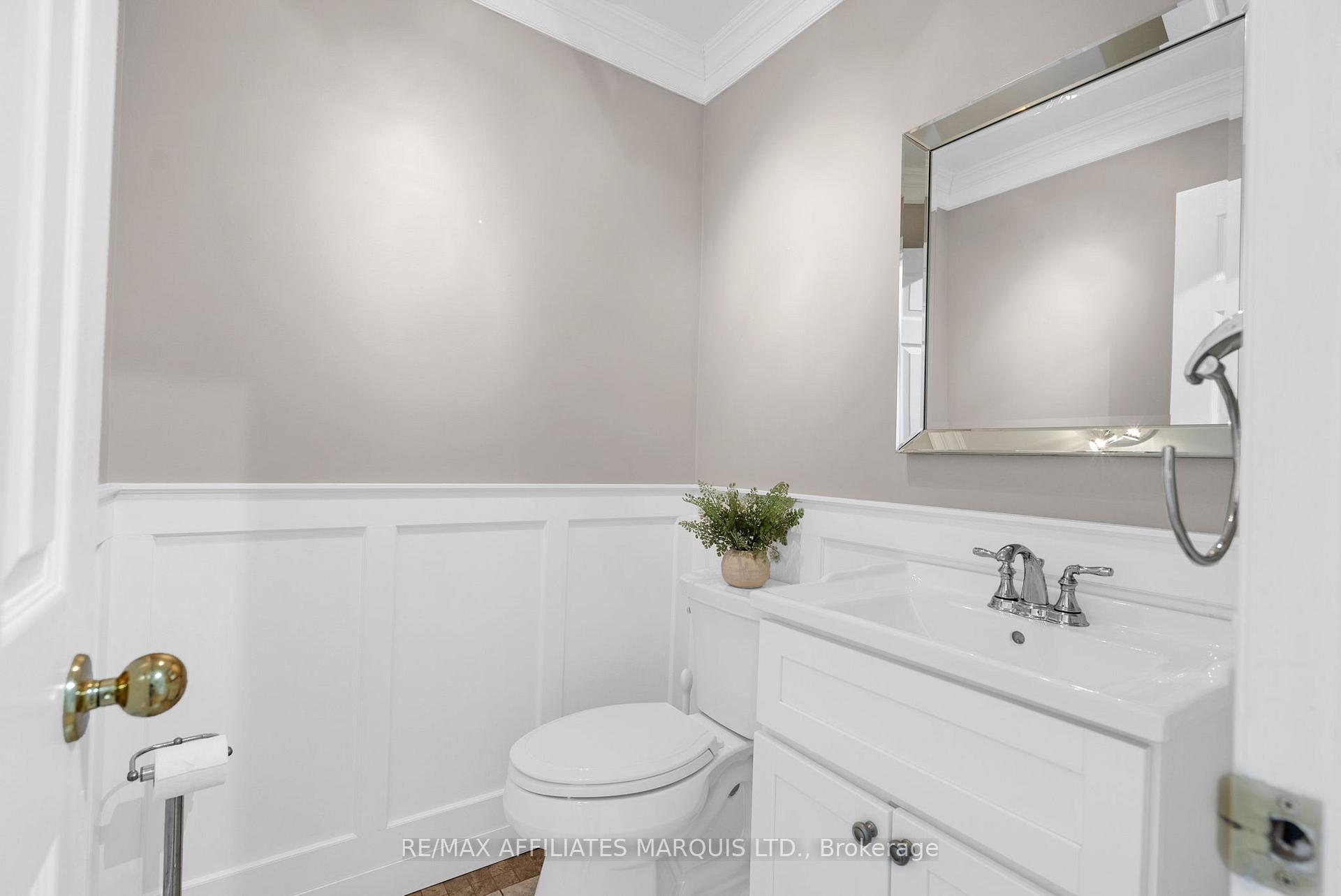 Photo 13 of 831 Chelsea Crescent, Cornwall — HOMEH