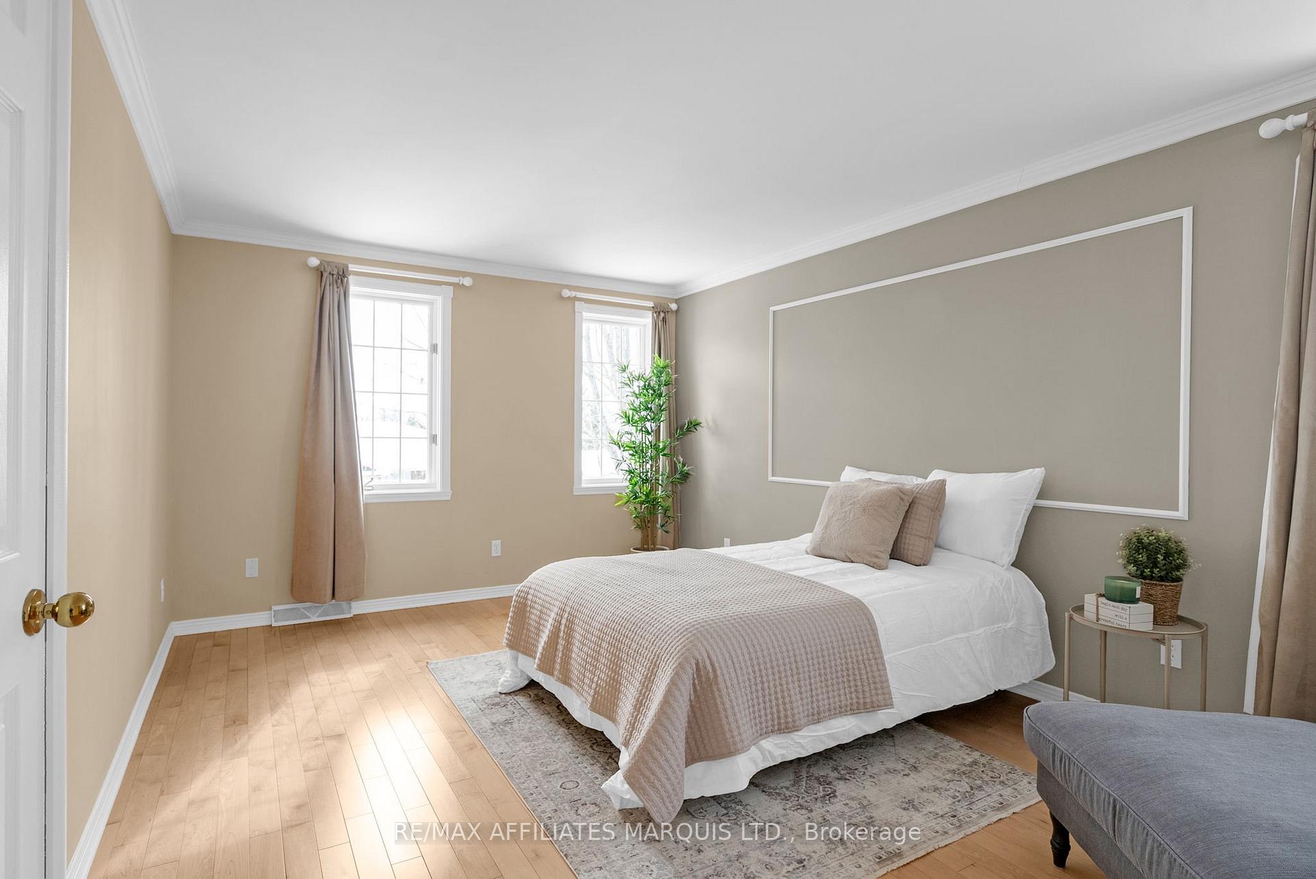 Photo 14 of 831 Chelsea Crescent, Cornwall — HOMEH