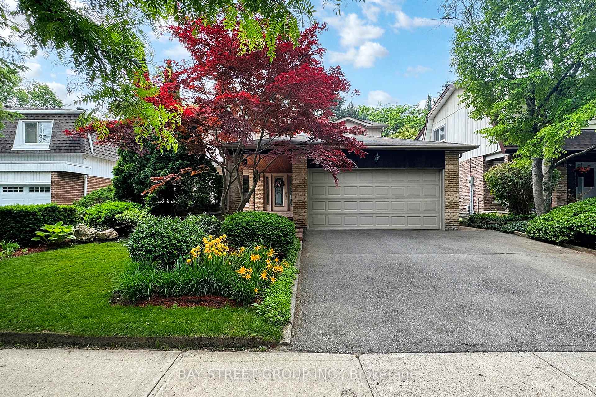 Photo 1 of 33 Roman Road, Markham, German Mills — HOMEH