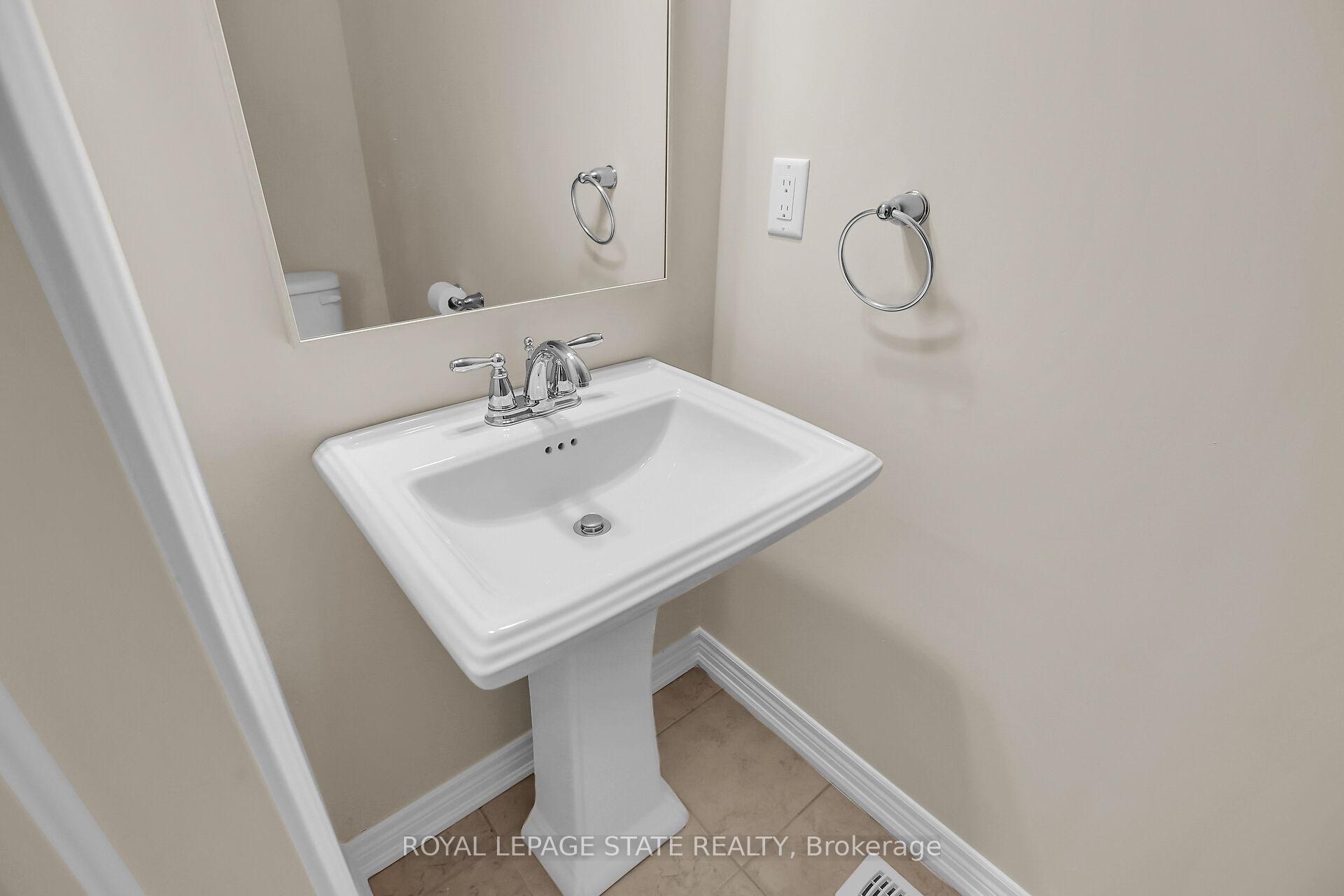 Photo 4 of Unit 70, 6 Chestnut Drive, Grimsby, Grimsby West — HOMEH