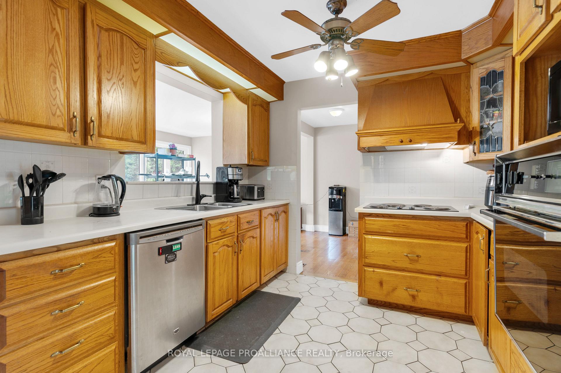Photo 21 of 22 Wickens Street, Quinte West, Sidney Ward — HOMEH