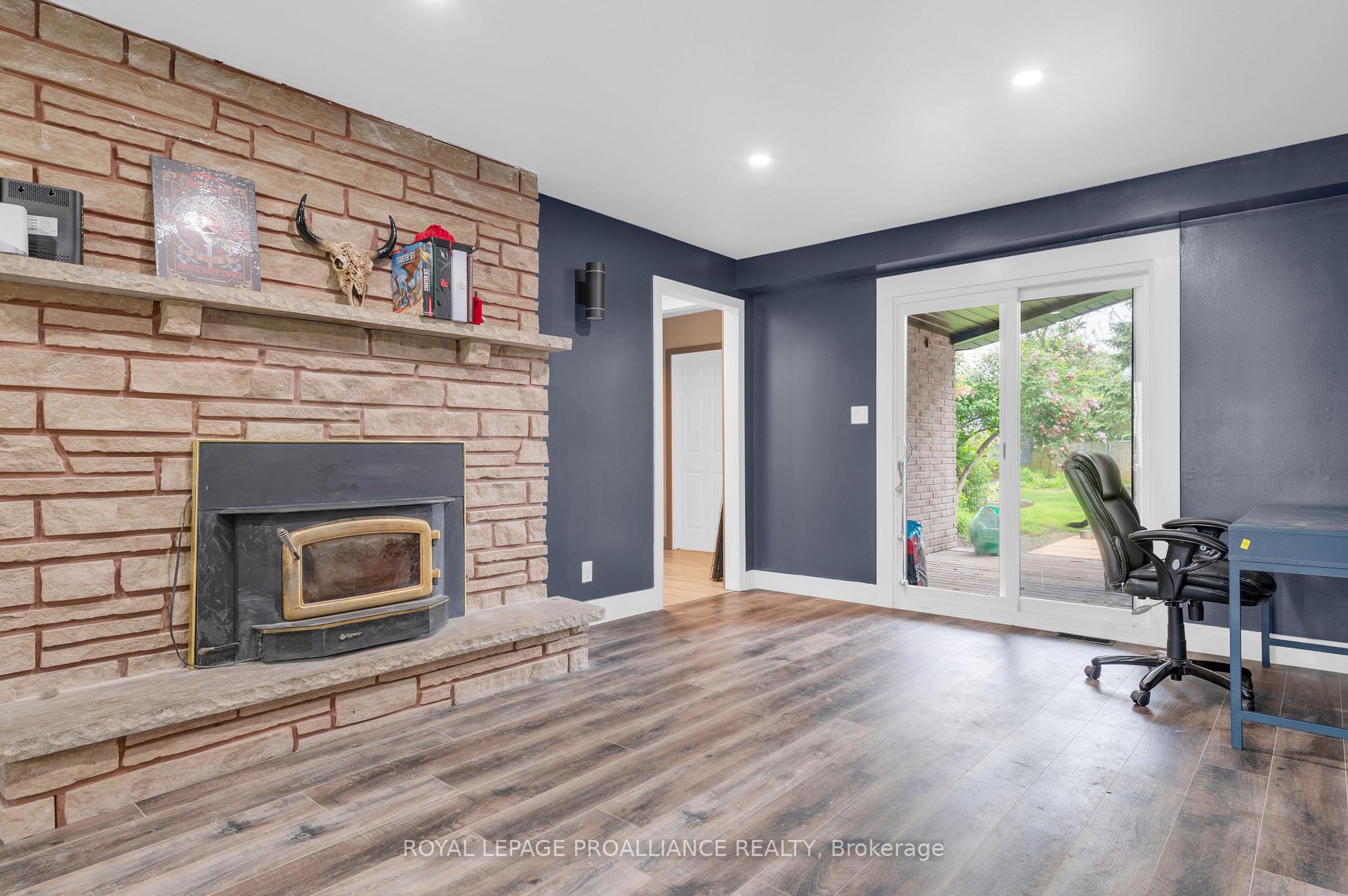 Photo 18 of 22 Wickens Street, Quinte West, Sidney Ward — HOMEH